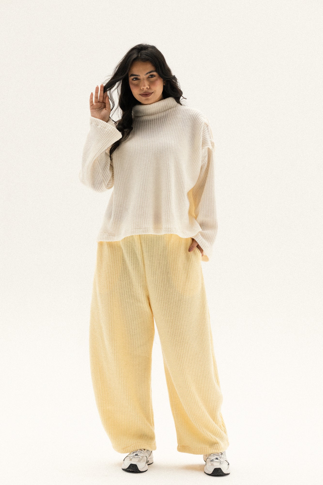 Balloon Knitted Pant In Butter-yellow