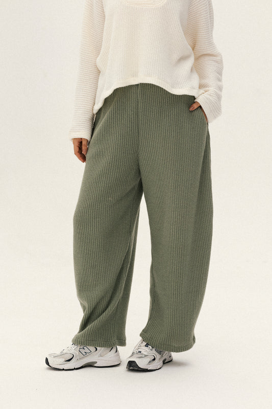 Balloon Knitted Pant In Mint