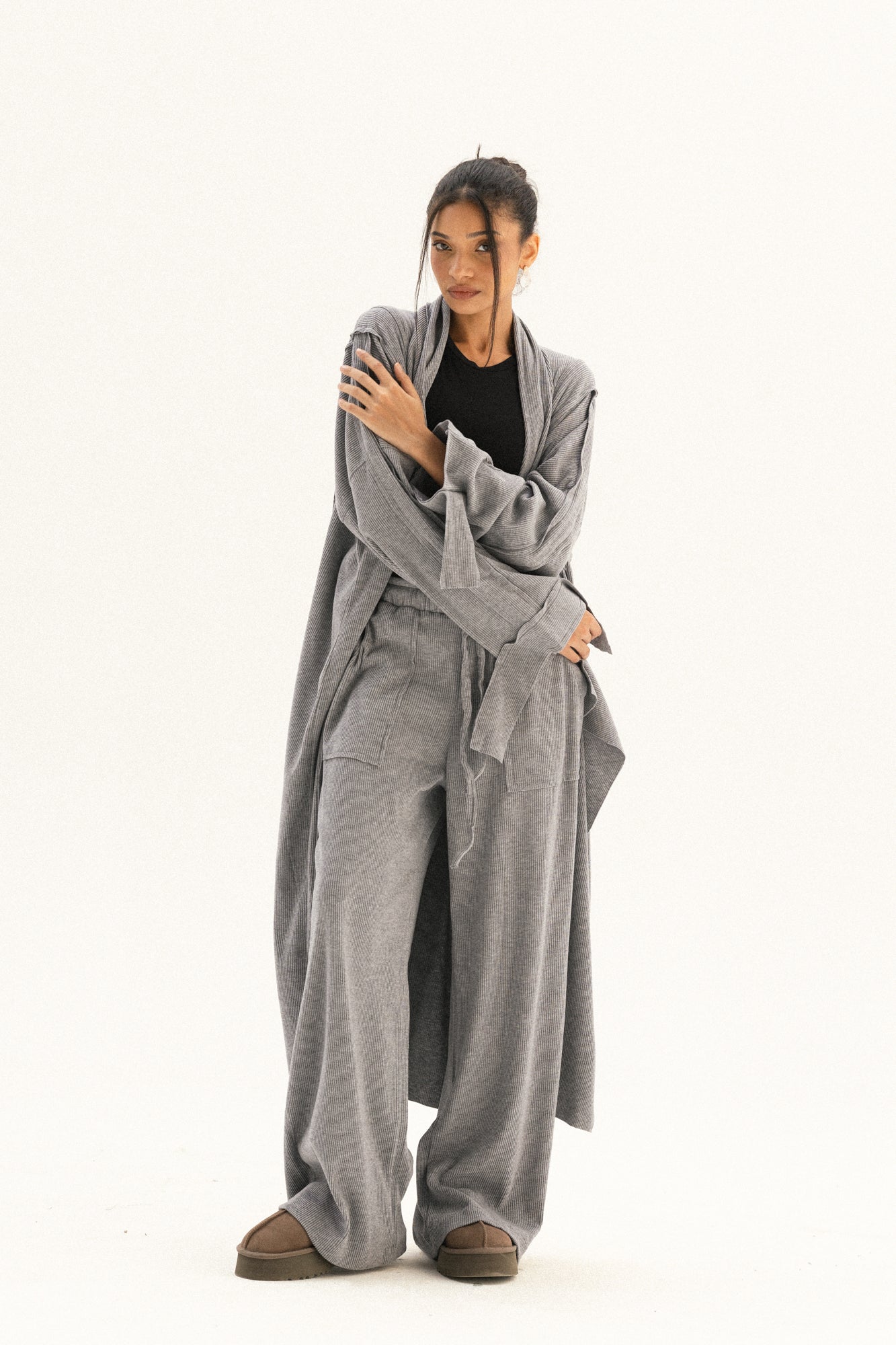 Lined Wool Set In Grey