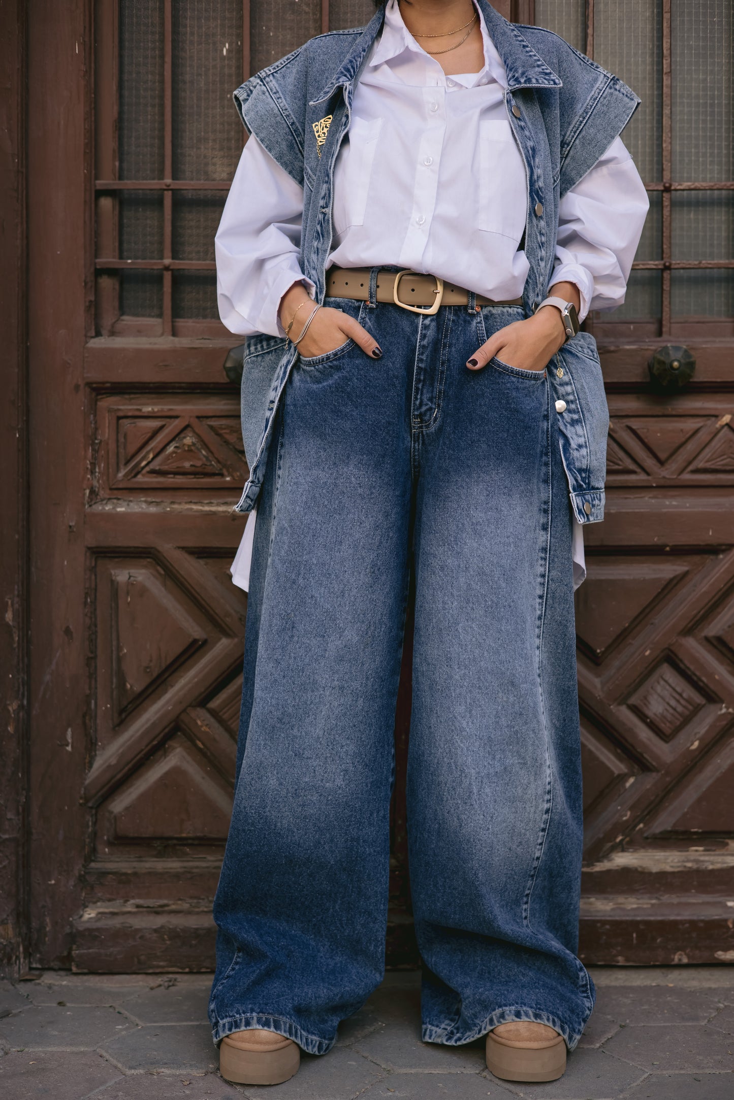 Wide leg dart denim pant