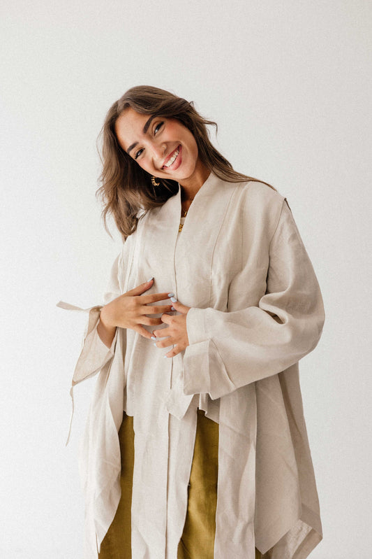 Short Double Collar Kimono In Creamy