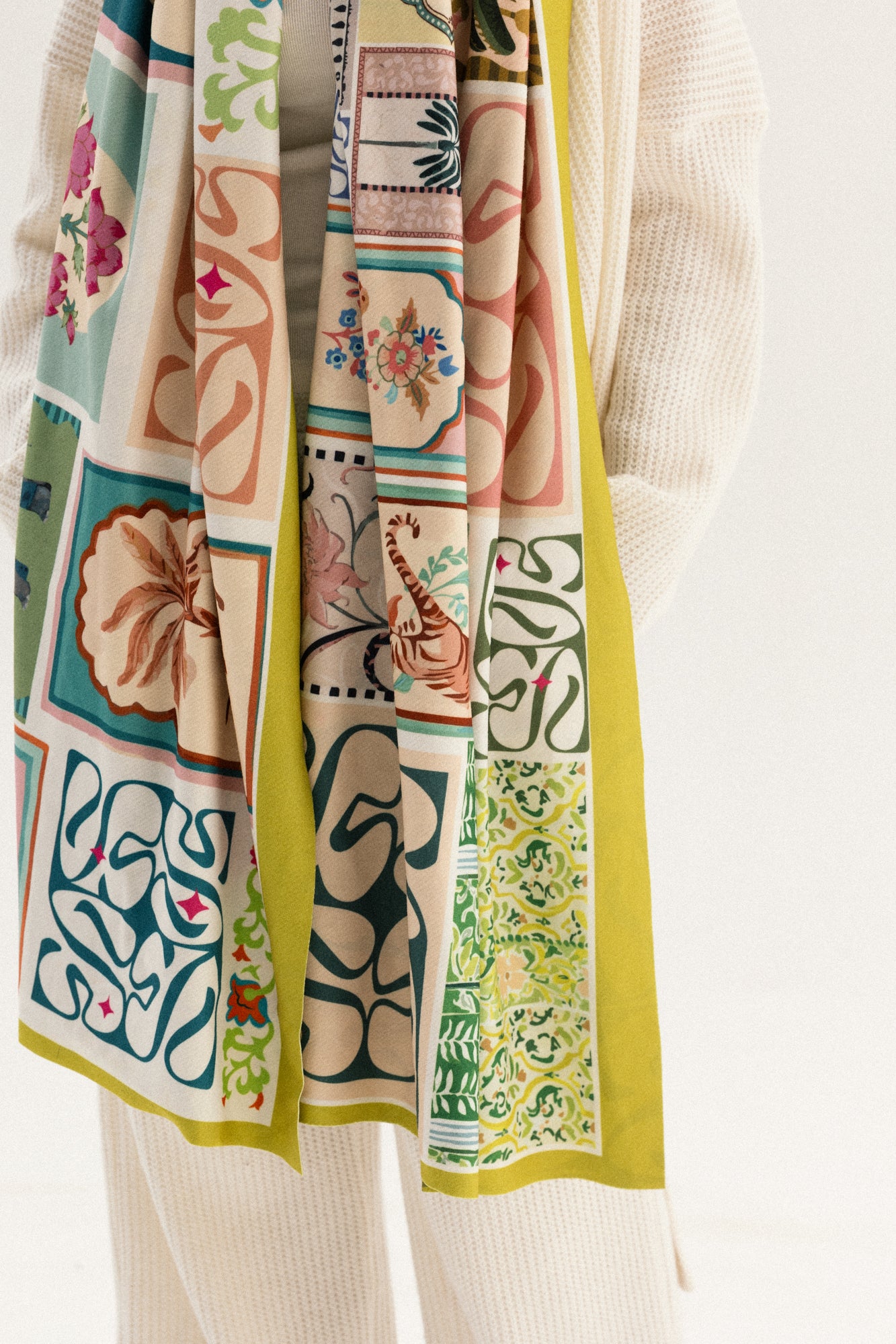 Long Floral breeze Scarf