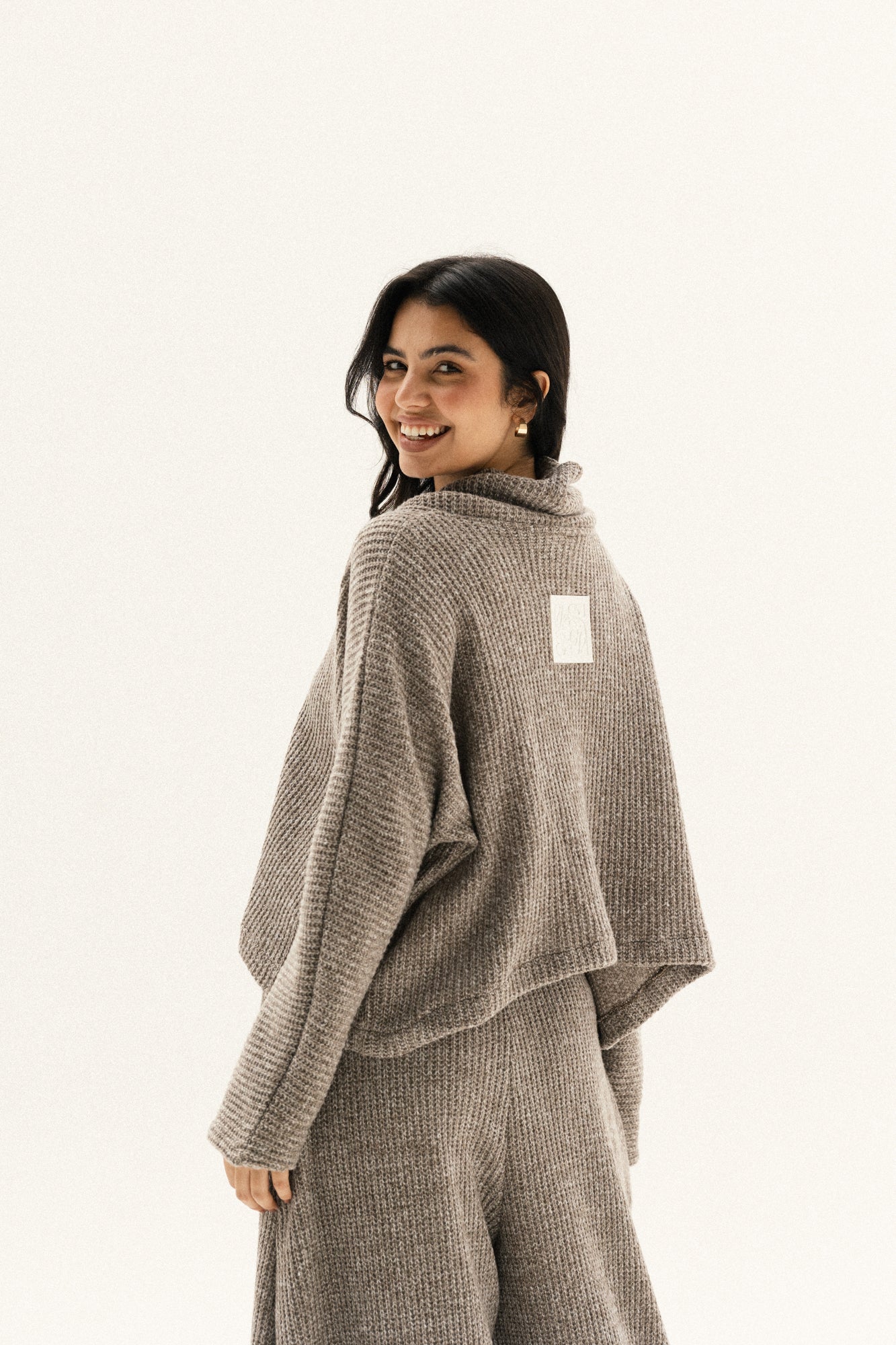 collar pullover in dark cafe