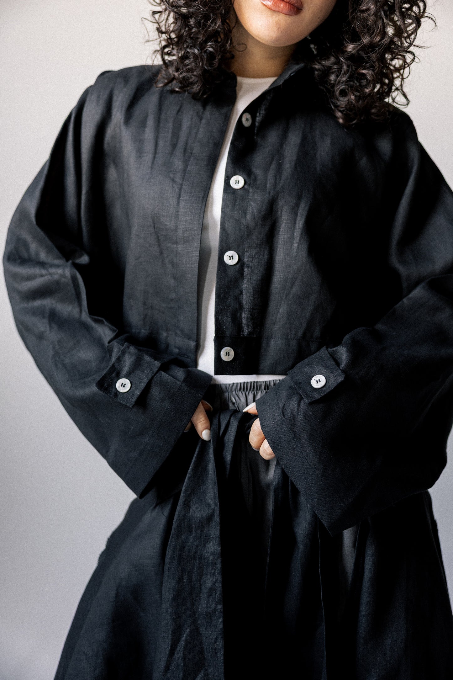 Rap-up shirt in black