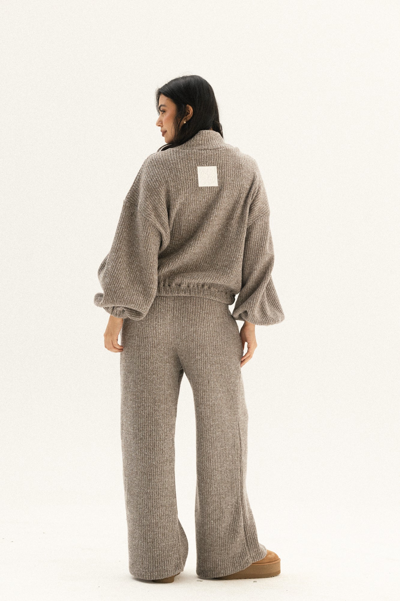 Elastic Knitted Set In Dark-cafe