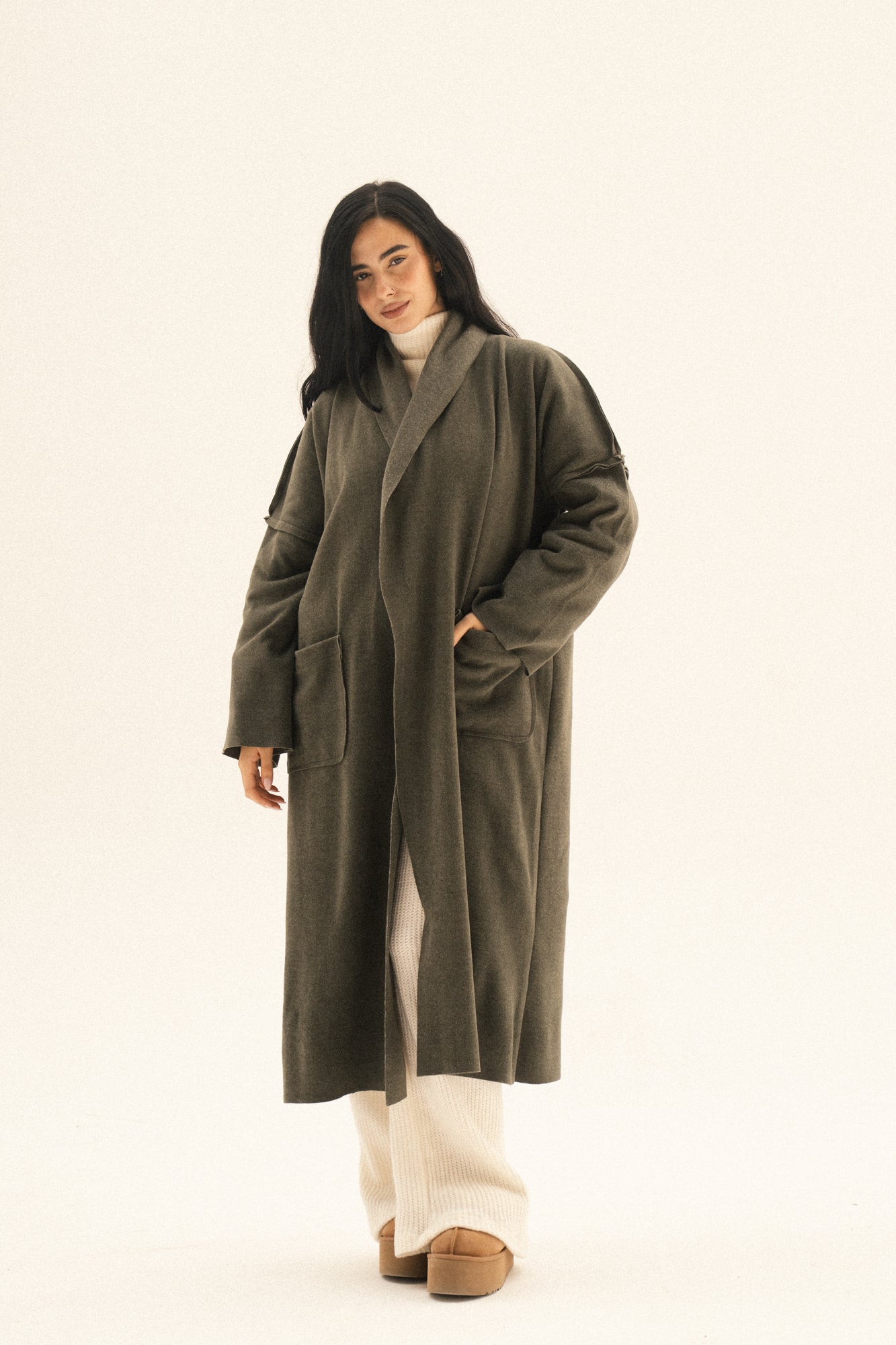 Long Pocket Coat In Olive