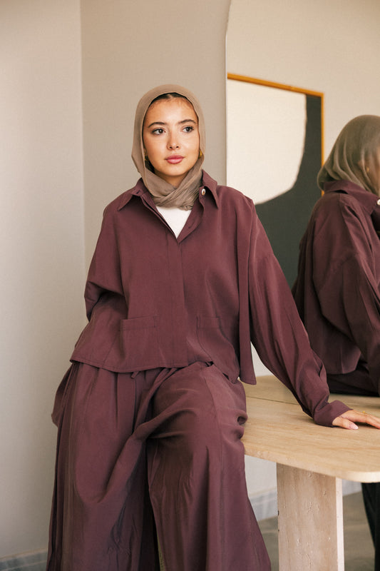 Pocket set in light burgandy