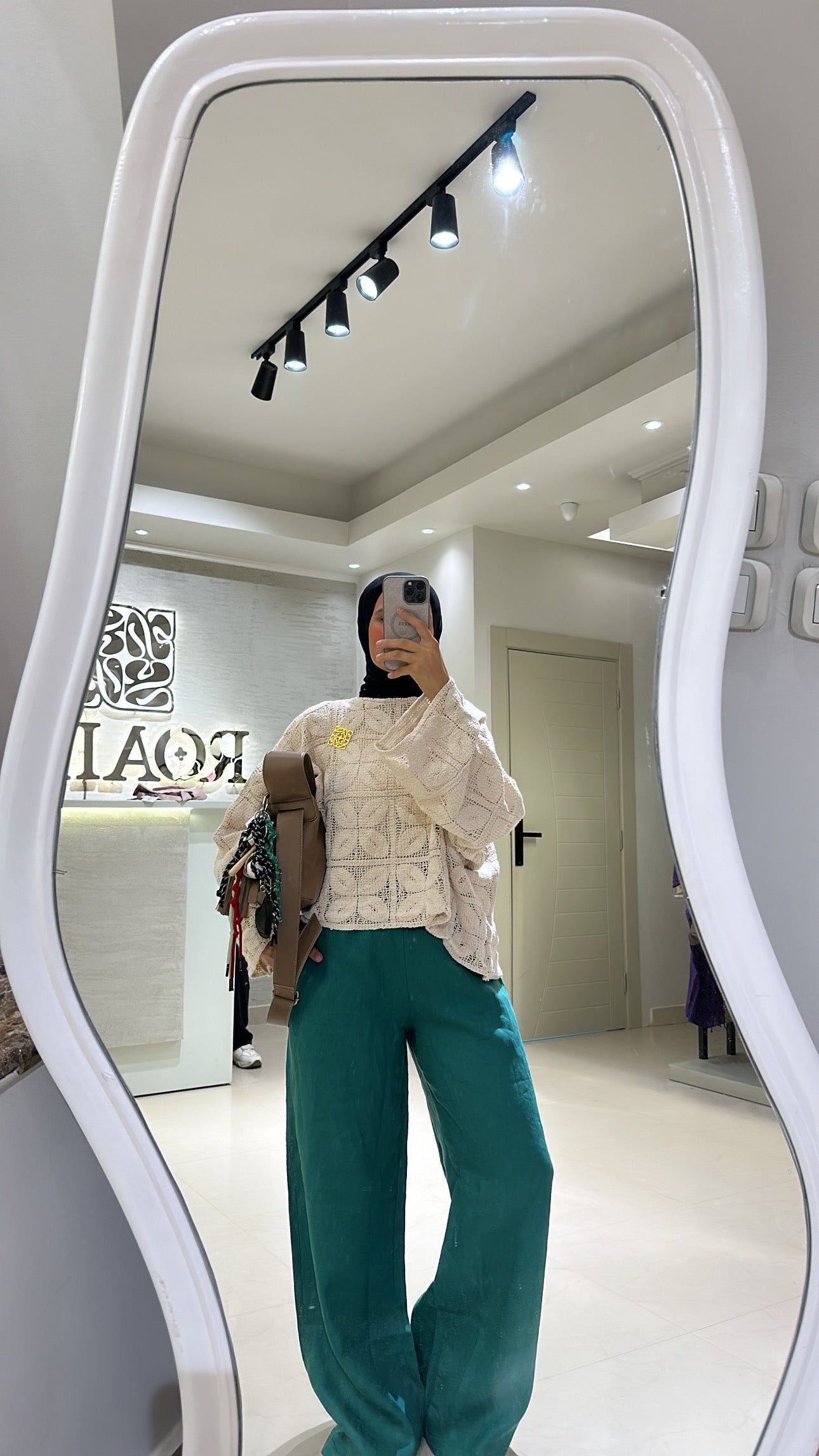 Knitted Flory Top In Creamy