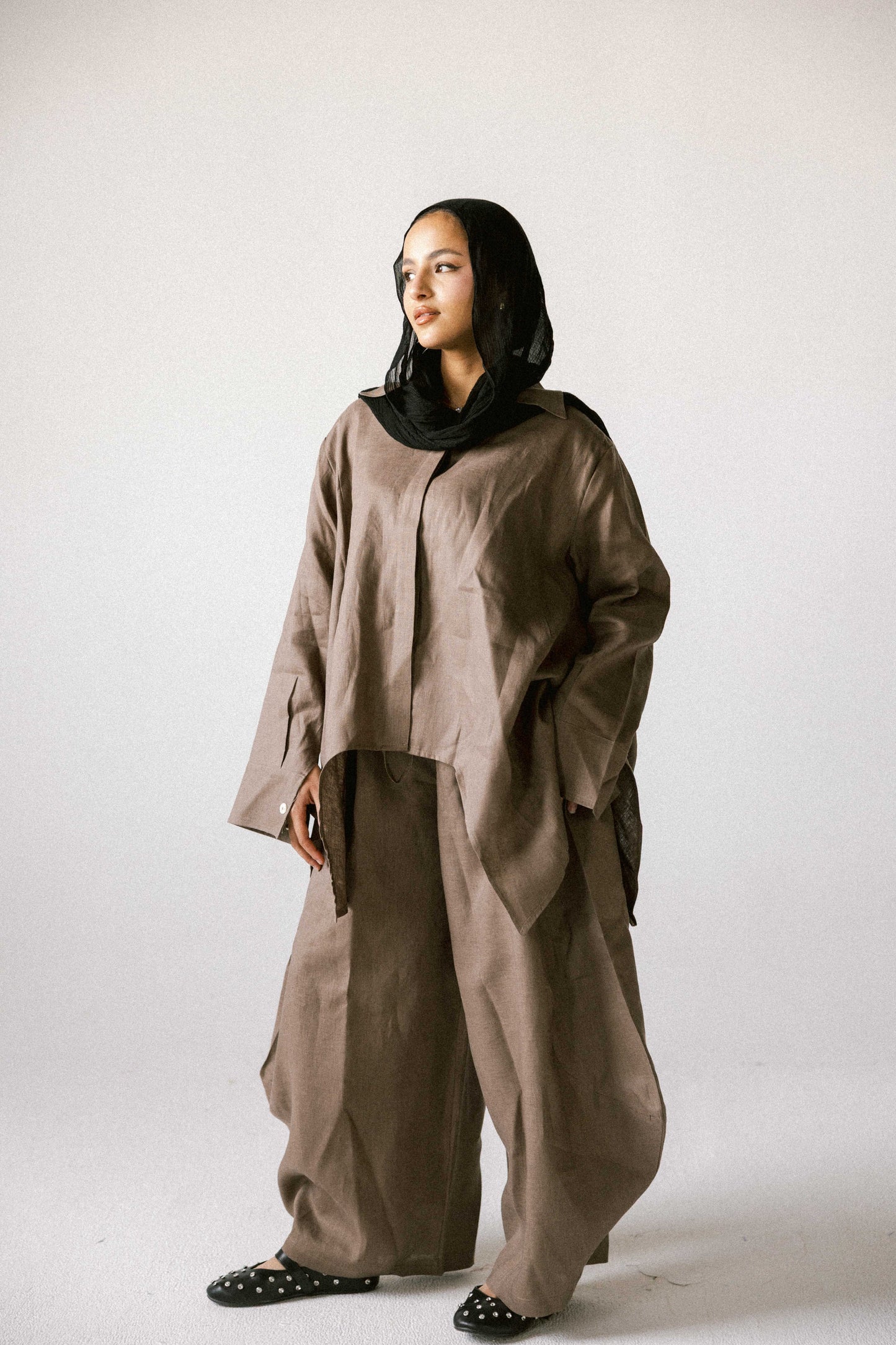 Round shirt in light brown
