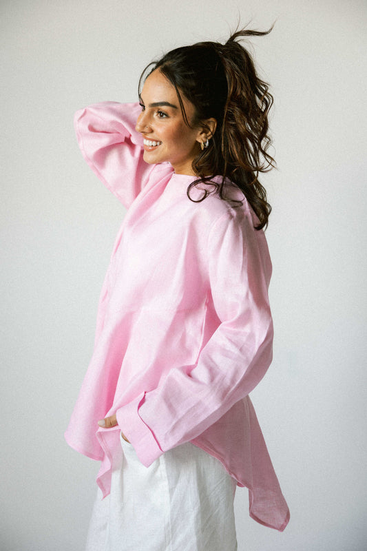 Ruffeled linen top in pink