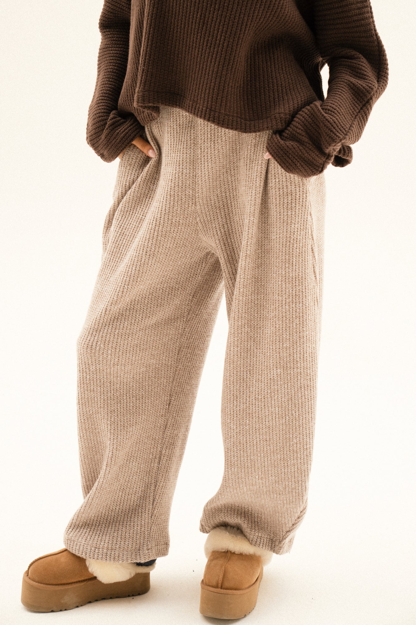 Balloon Knitted Pant In Cafe