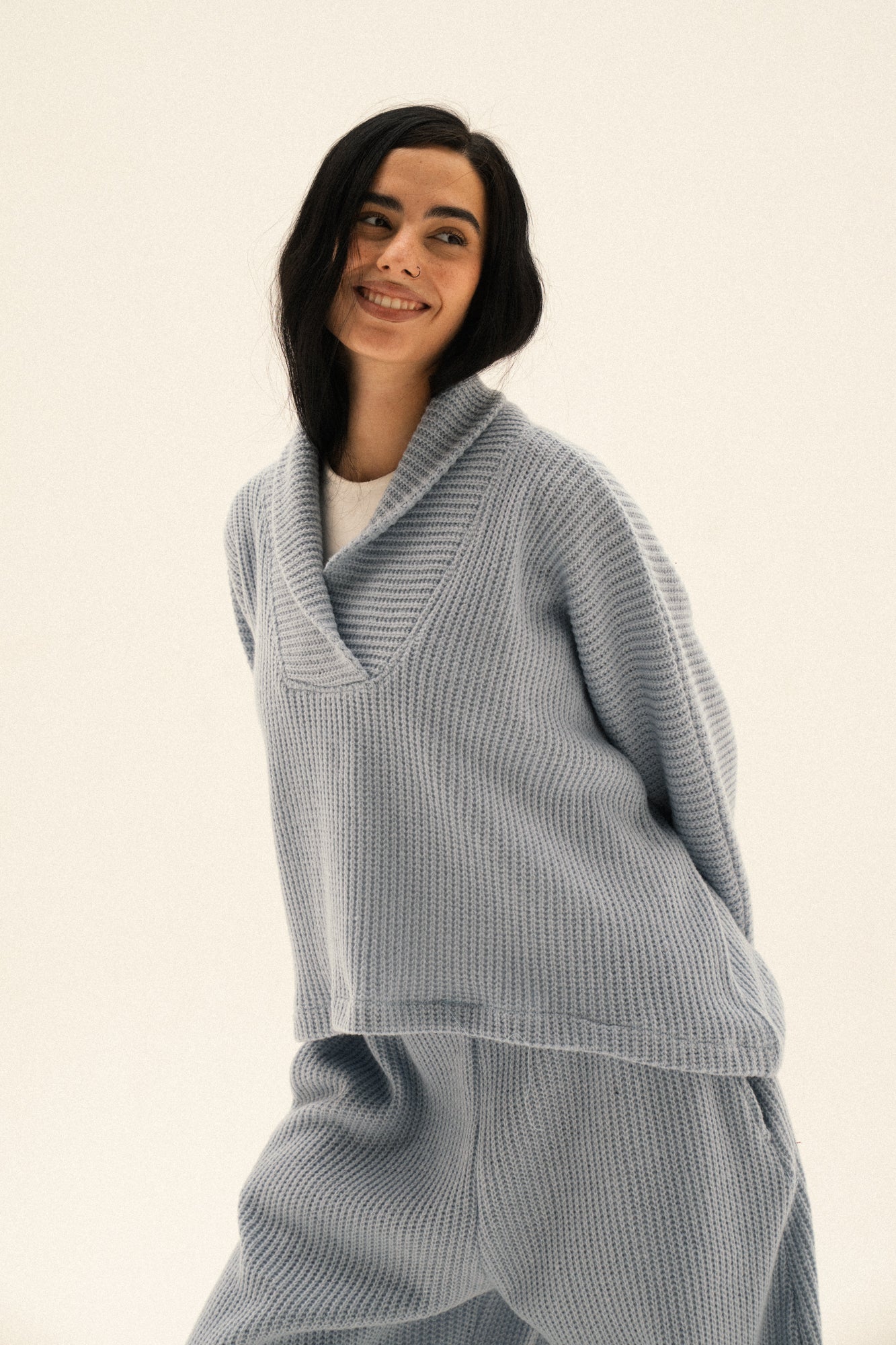 Collar pullover in blue
