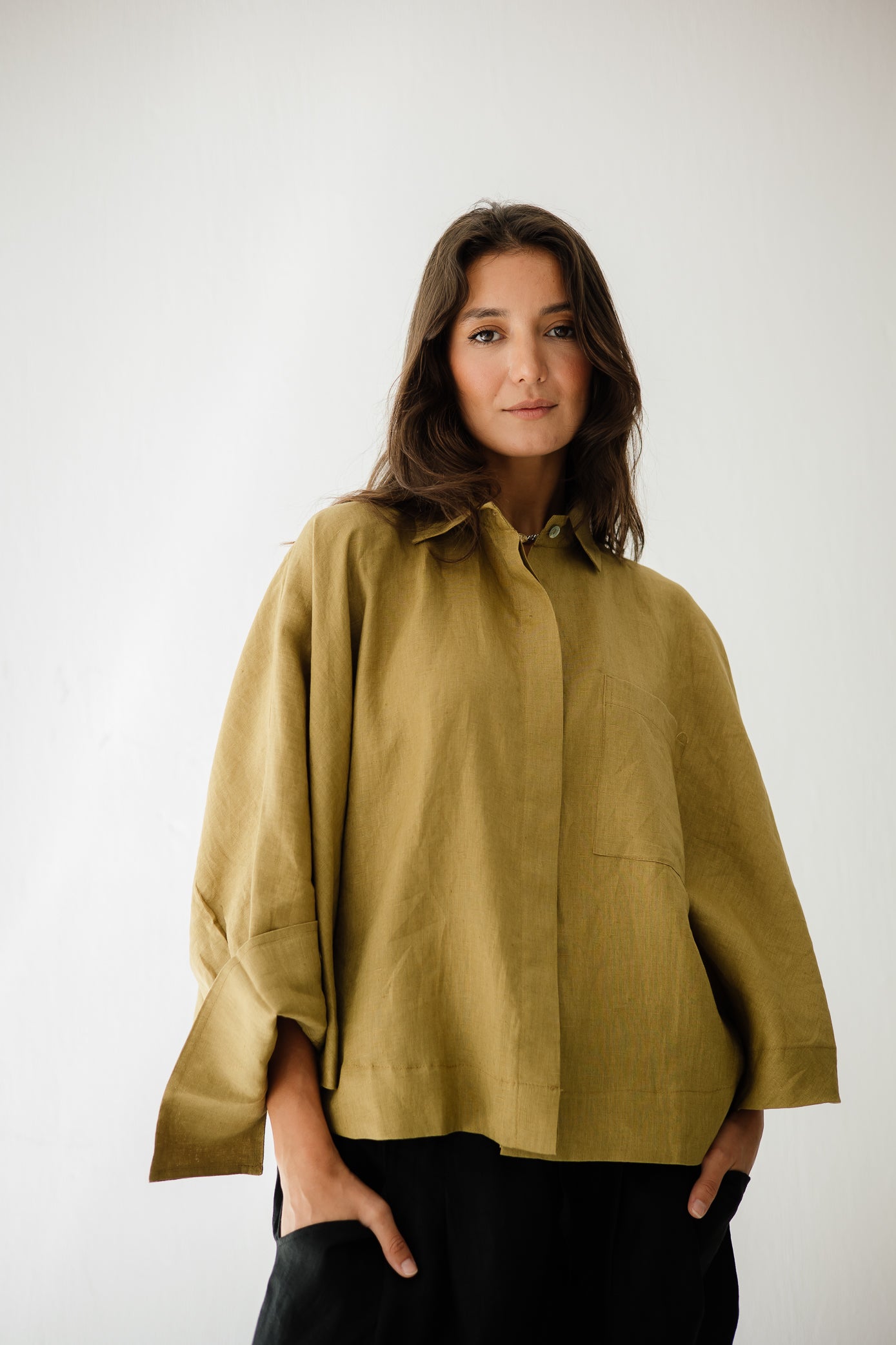 Butterfly Shirt In Dark lime-green