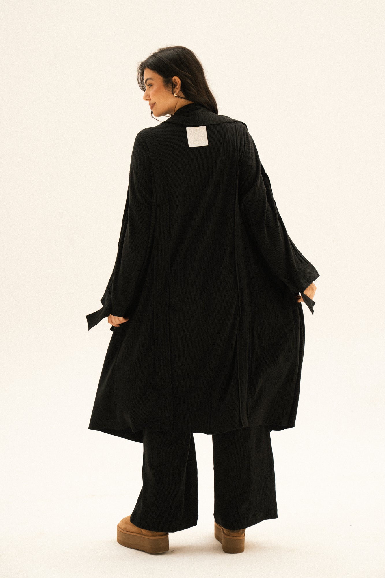 Lined Wool Set In Black