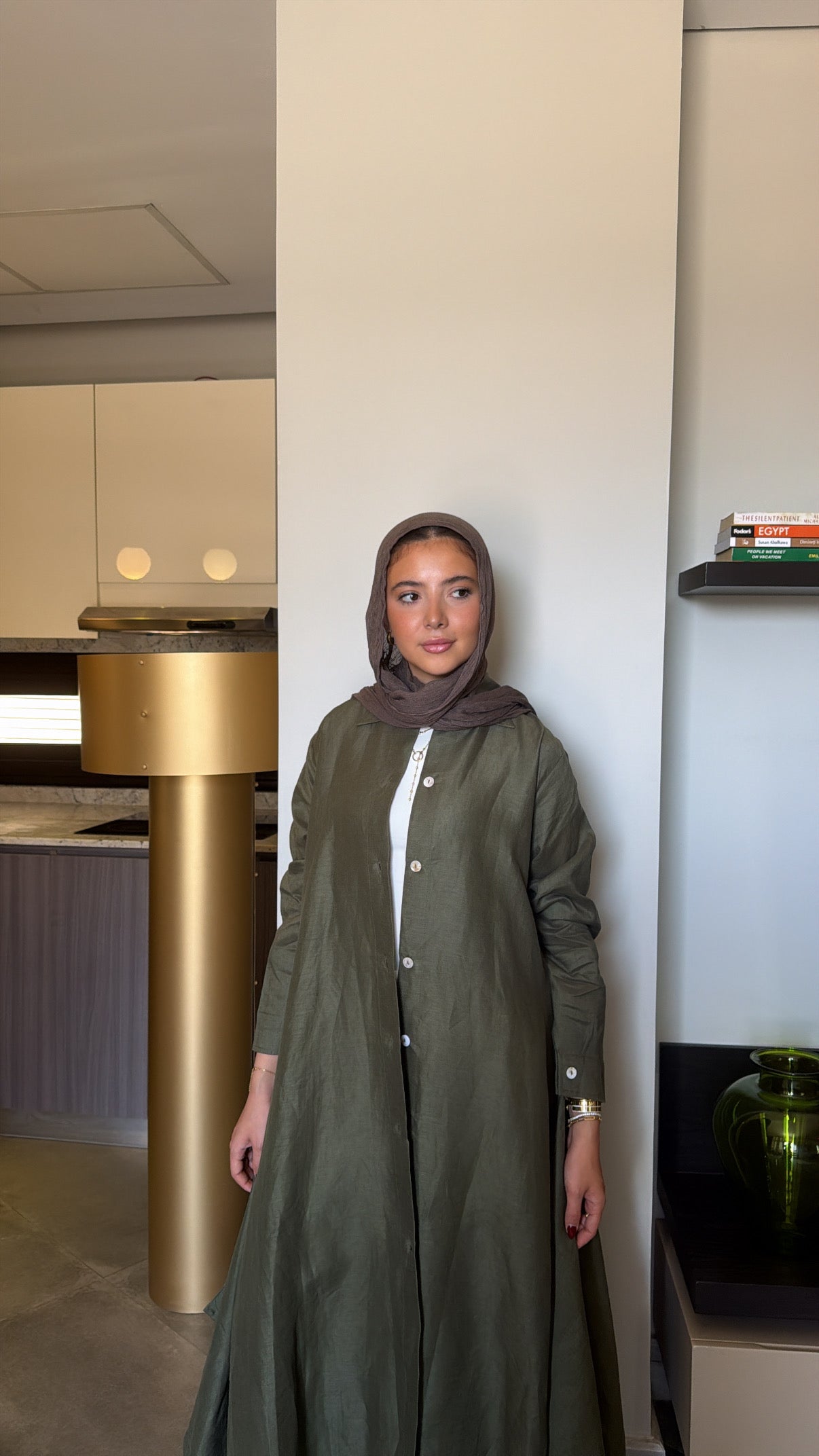 Long shirt in olive