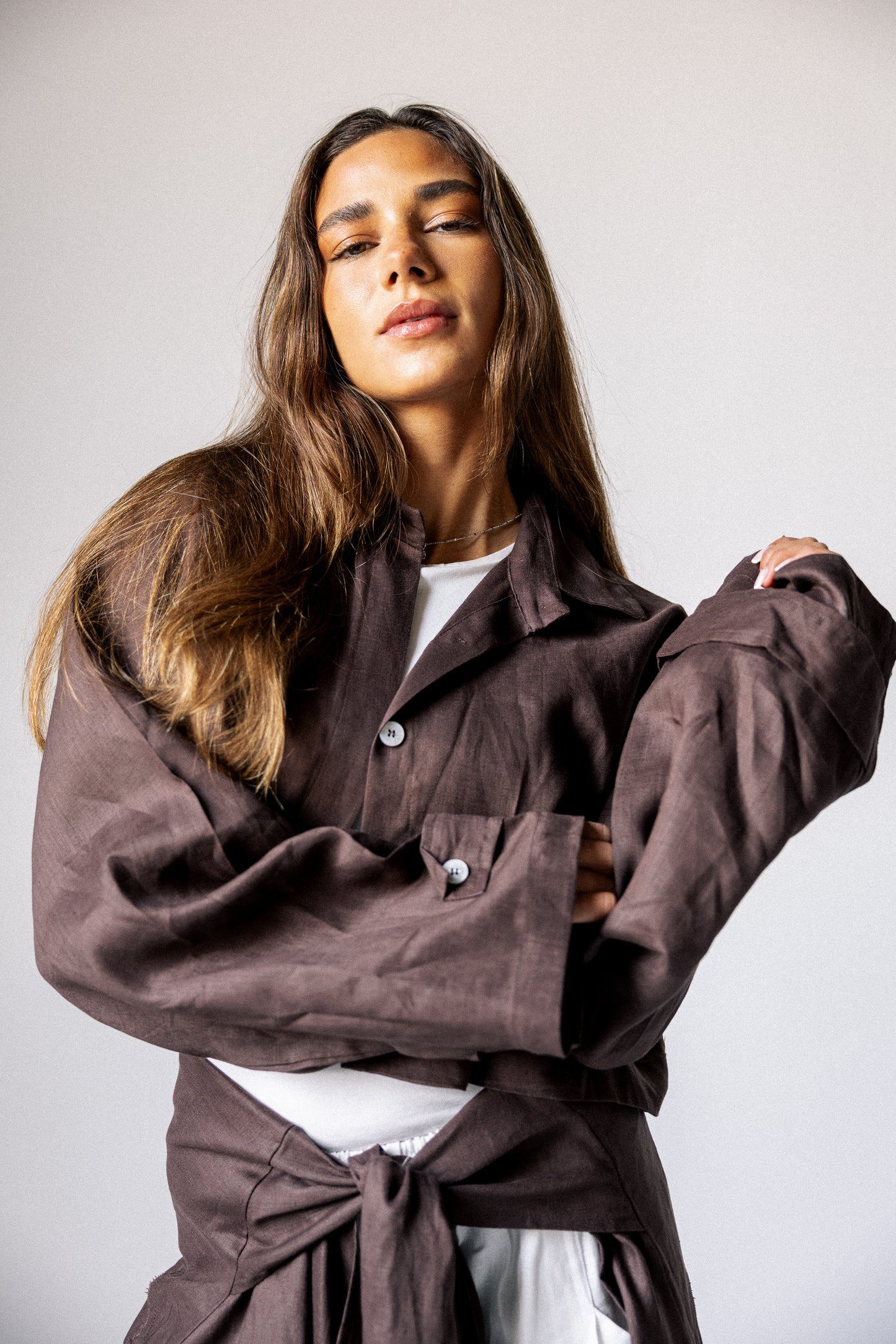 Rap-up shirt in chocolate brown