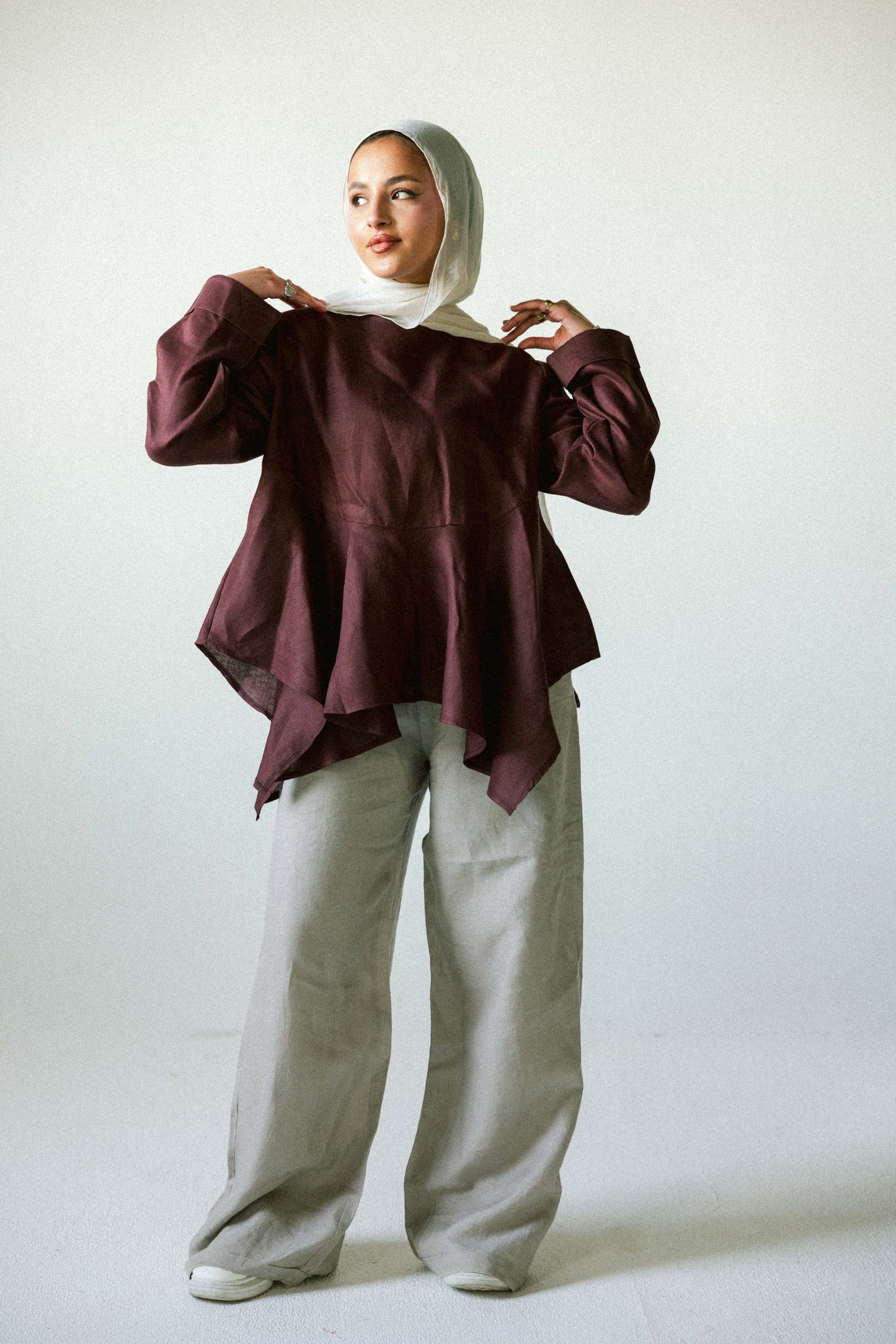 Ruffeled linen top in dark-pink