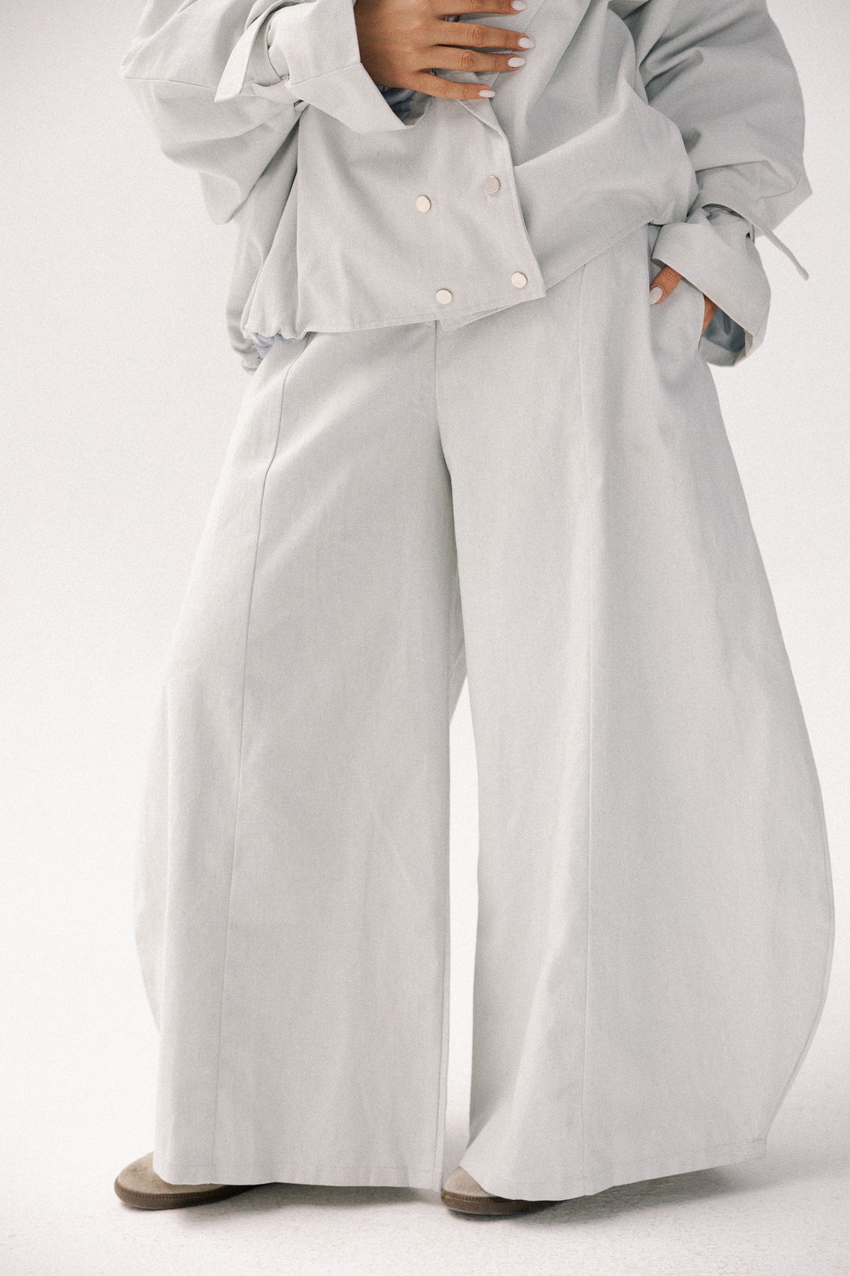 Washed denim in light denim