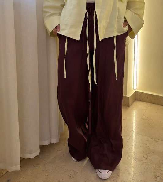Basic pant in maroon