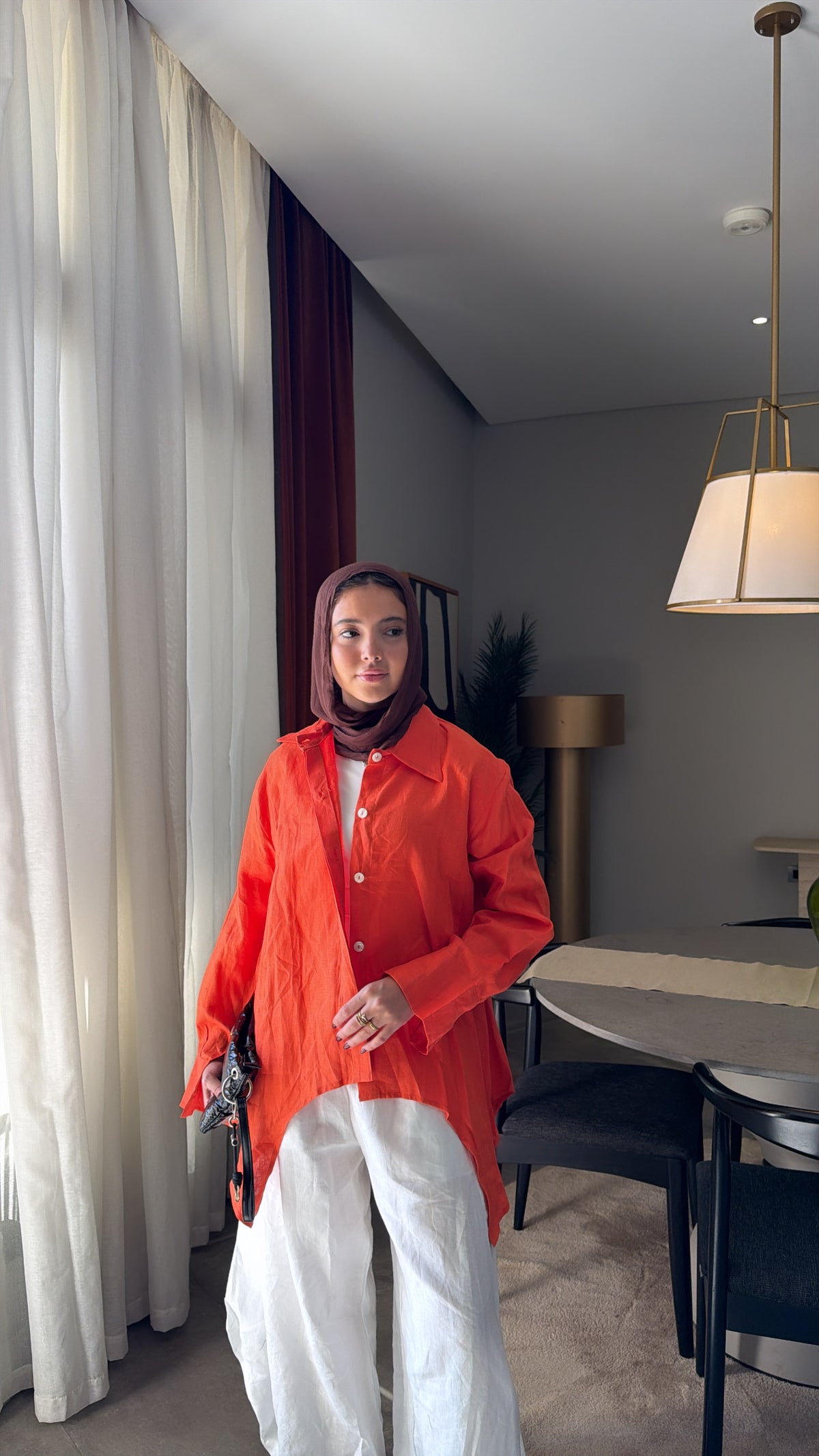 Round shirt in orange