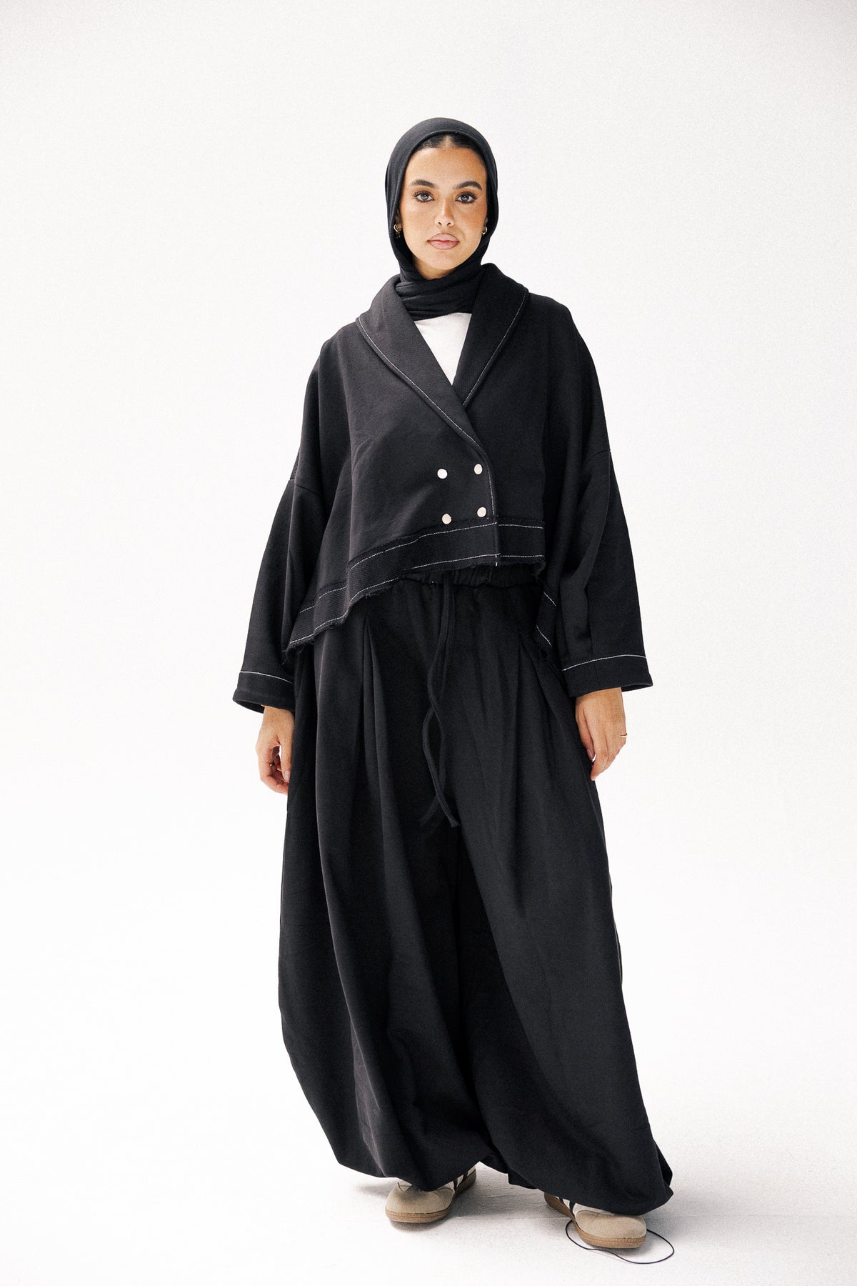 lined cotton set in black