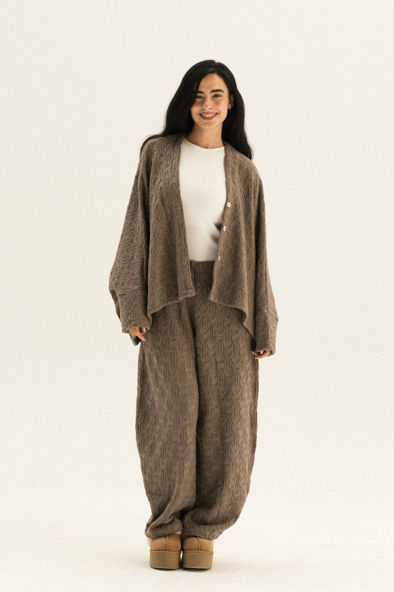 Cape Set In Dark Cafe