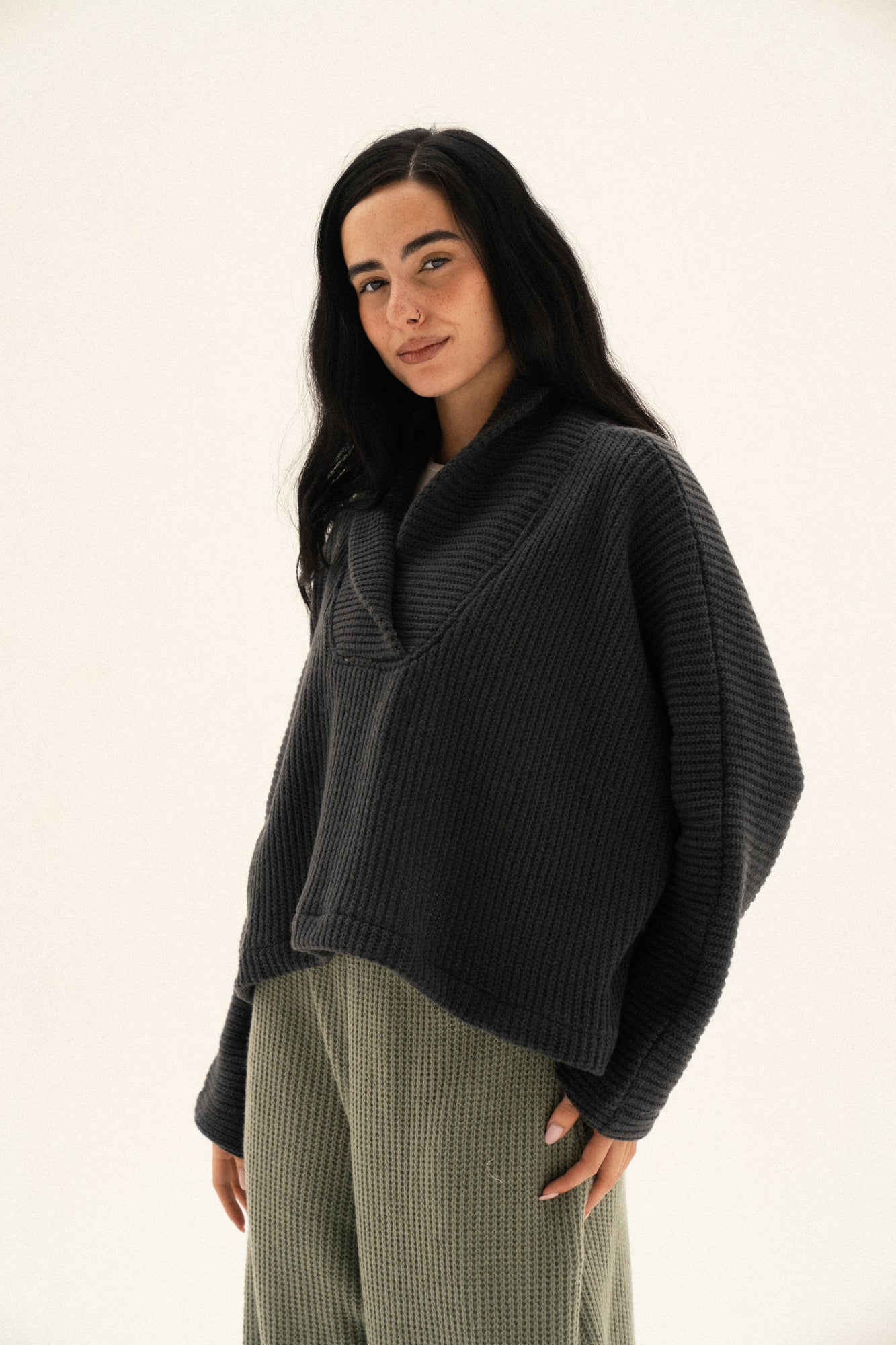 collar pullover in dark grey