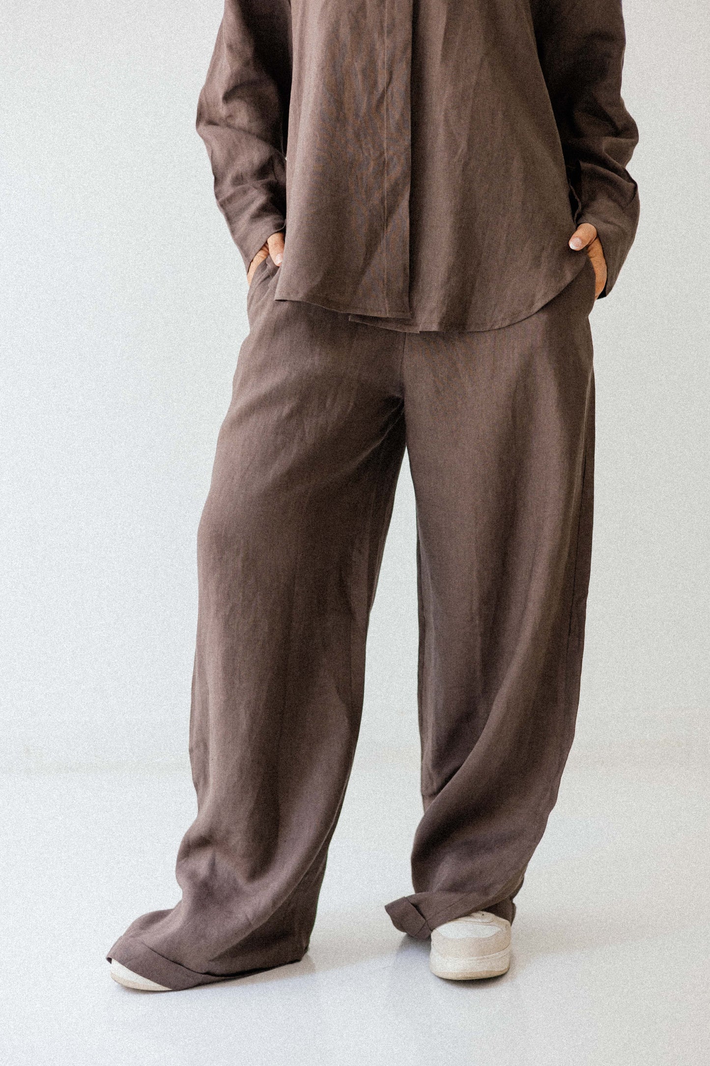 Basic Pant In Brown