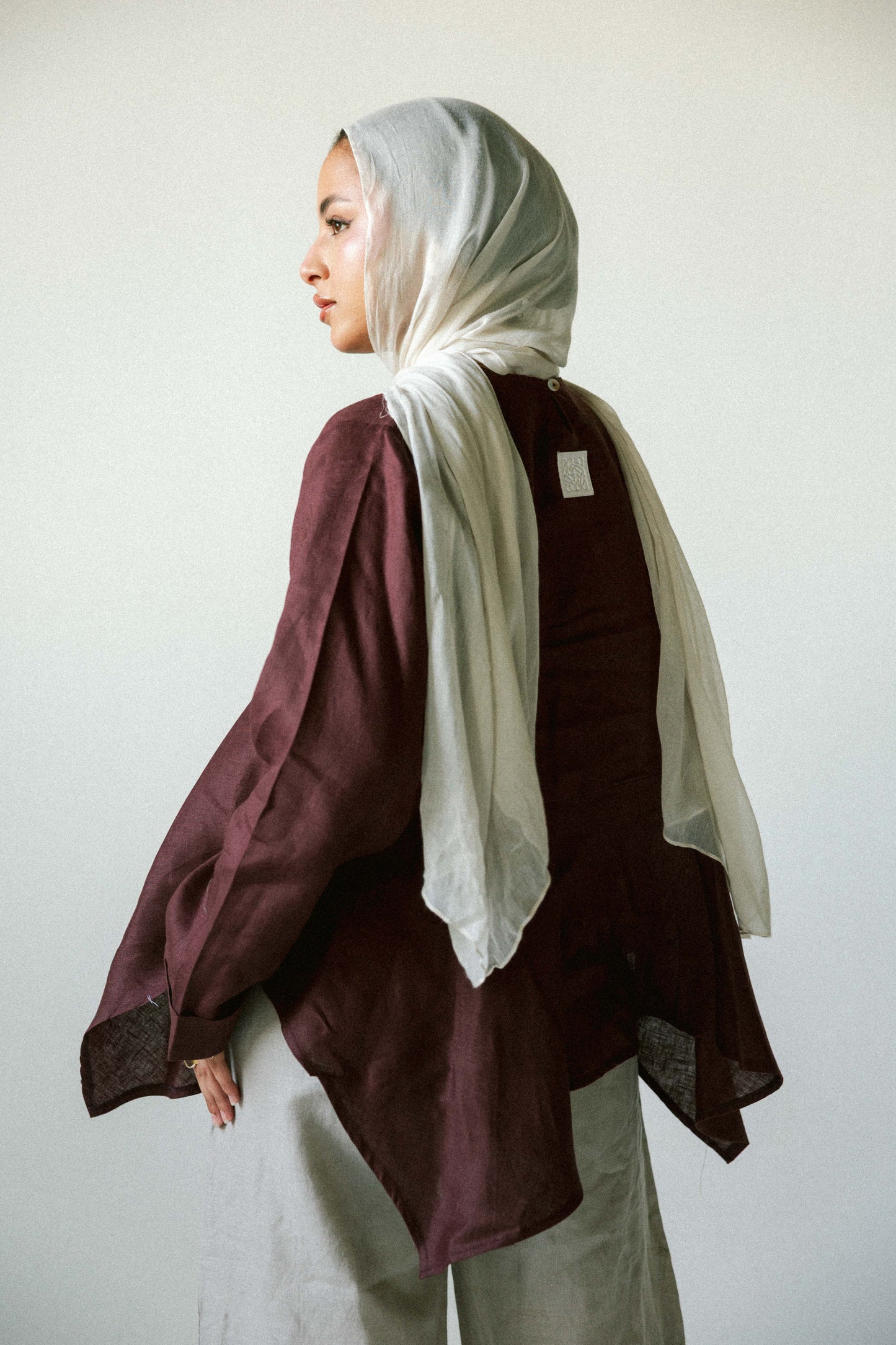 Ruffeled linen top in dark-pink