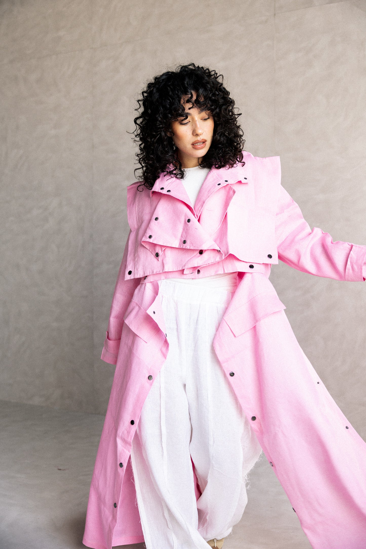 Jouzoor linen coat in pink