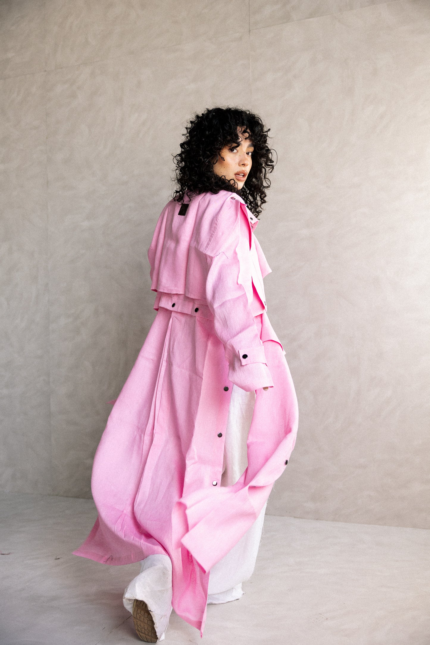 Jouzoor linen coat in pink