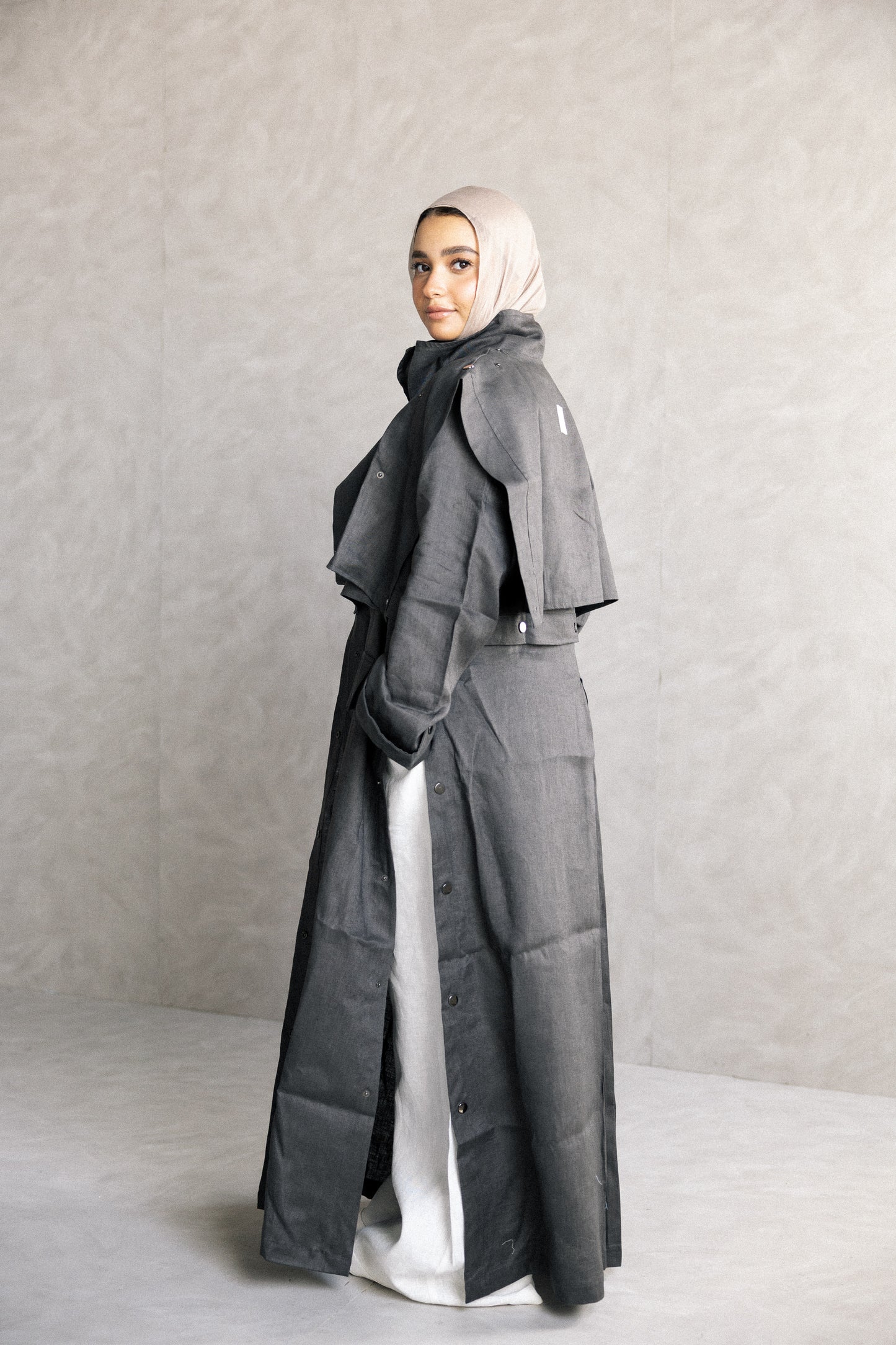 Jouzoor linen coat in dark grey