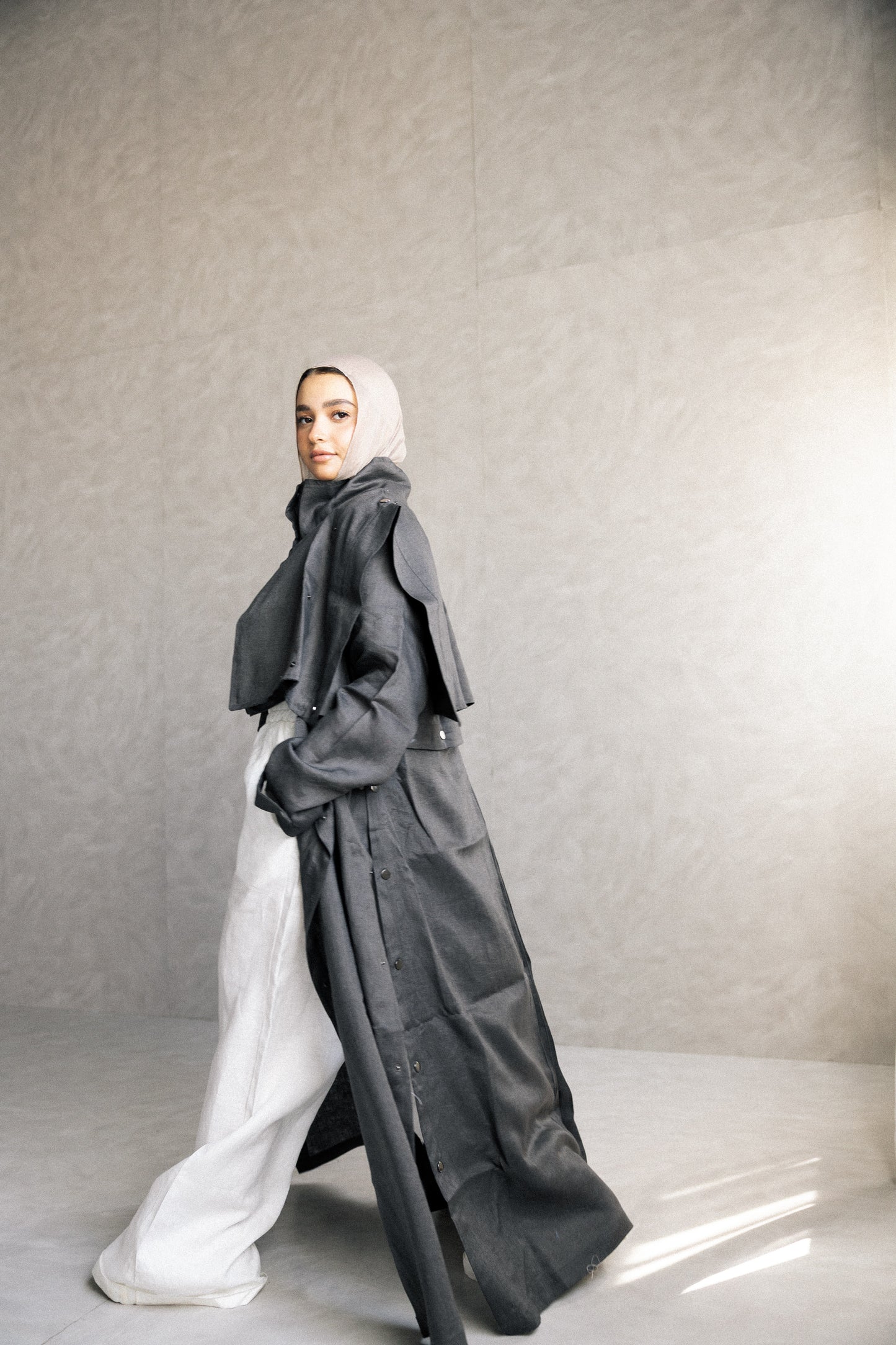 Jouzoor linen coat in dark grey