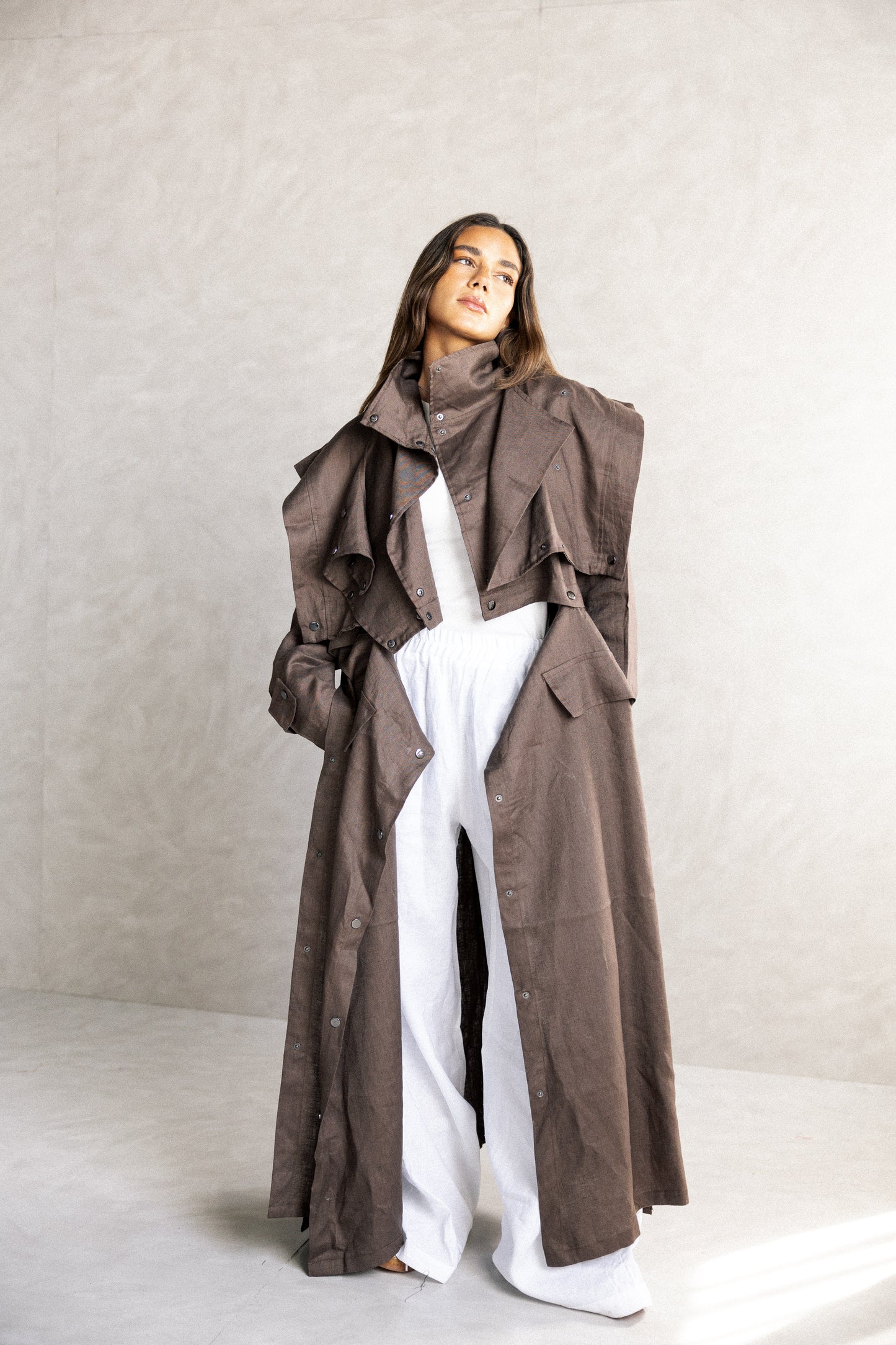 Jouzoor linen coat in brown