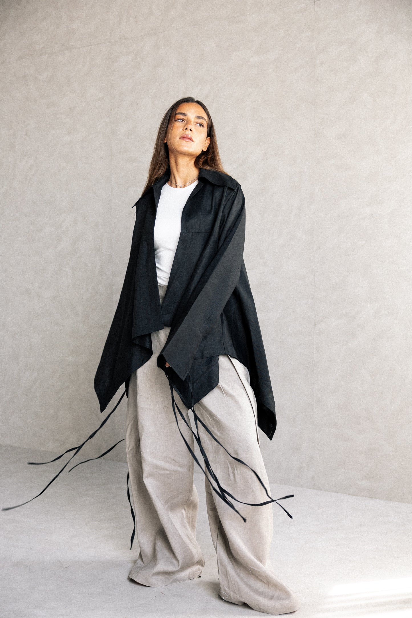Double fringes kimono in black