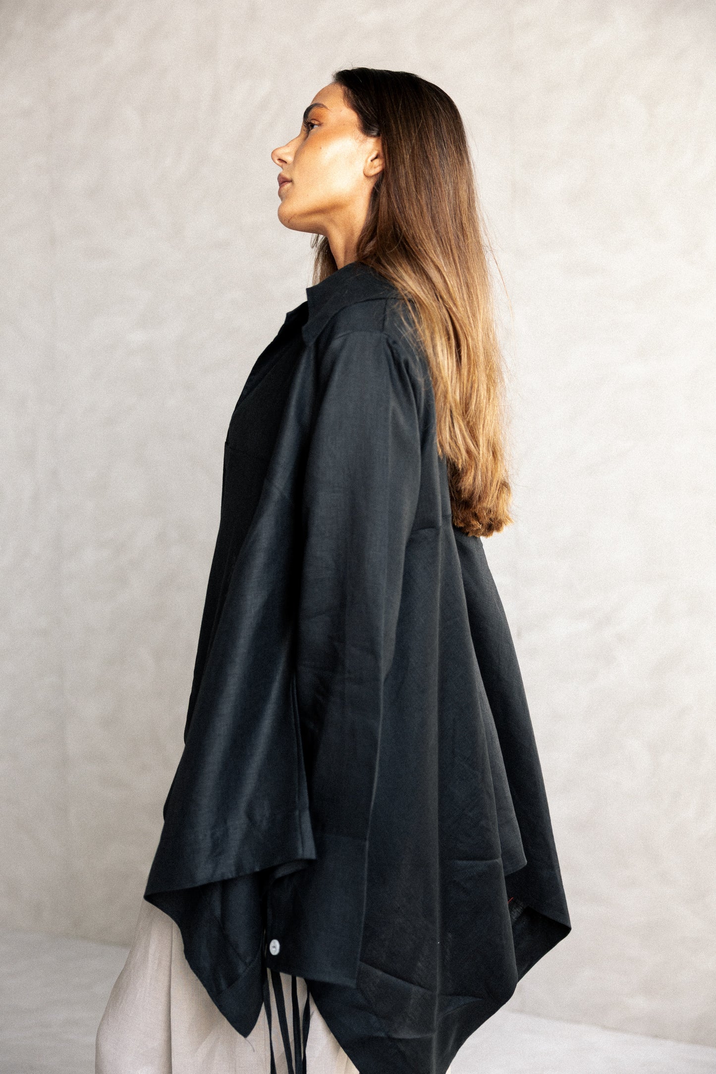 Double fringes kimono in black