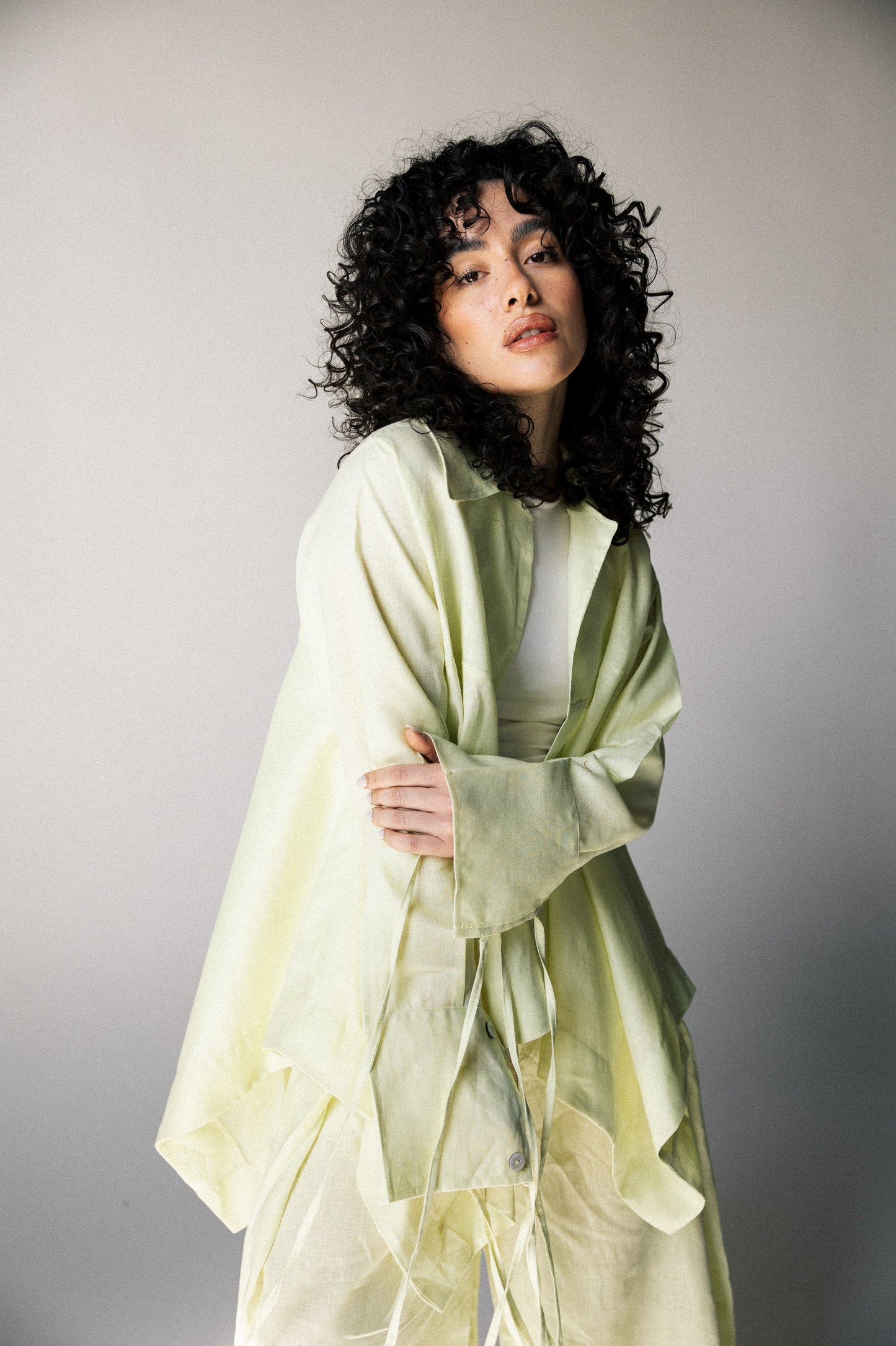 Double fringes kimono in butter yellow