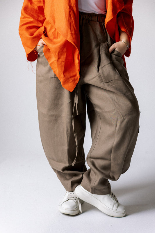 Balloon pant in dark cafe