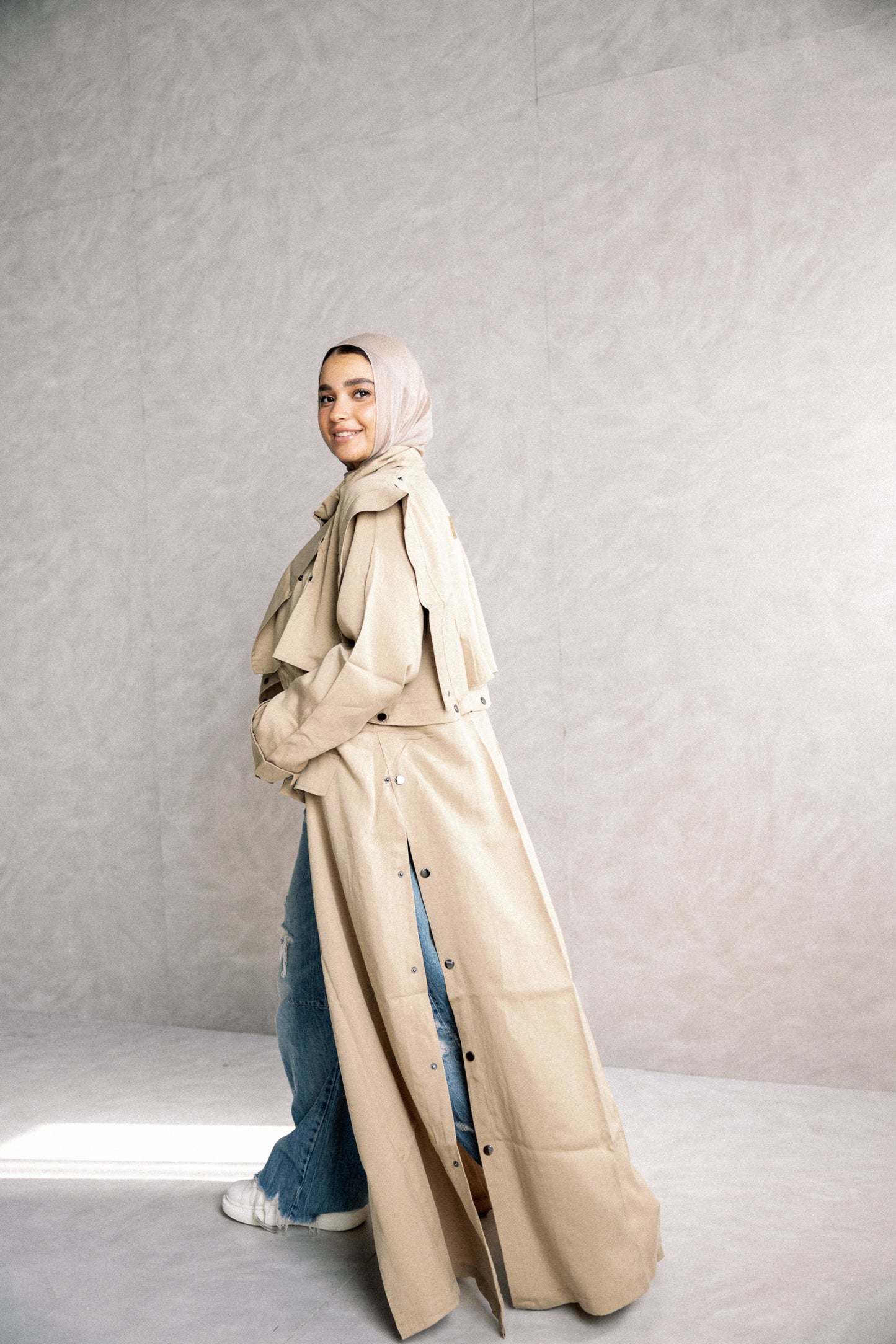 Jouzoor tensile coat in cafe
