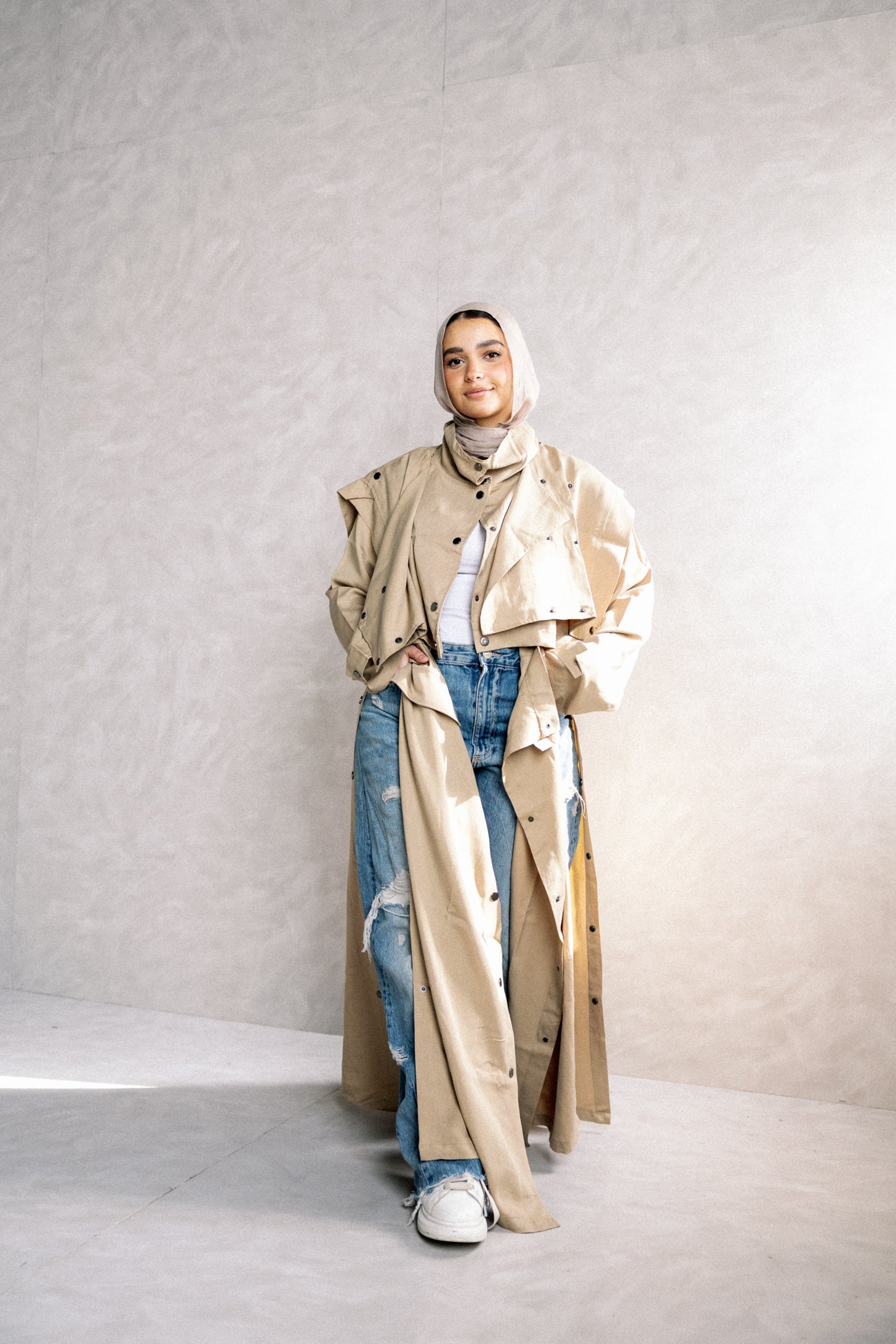Jouzoor tensile coat in cafe