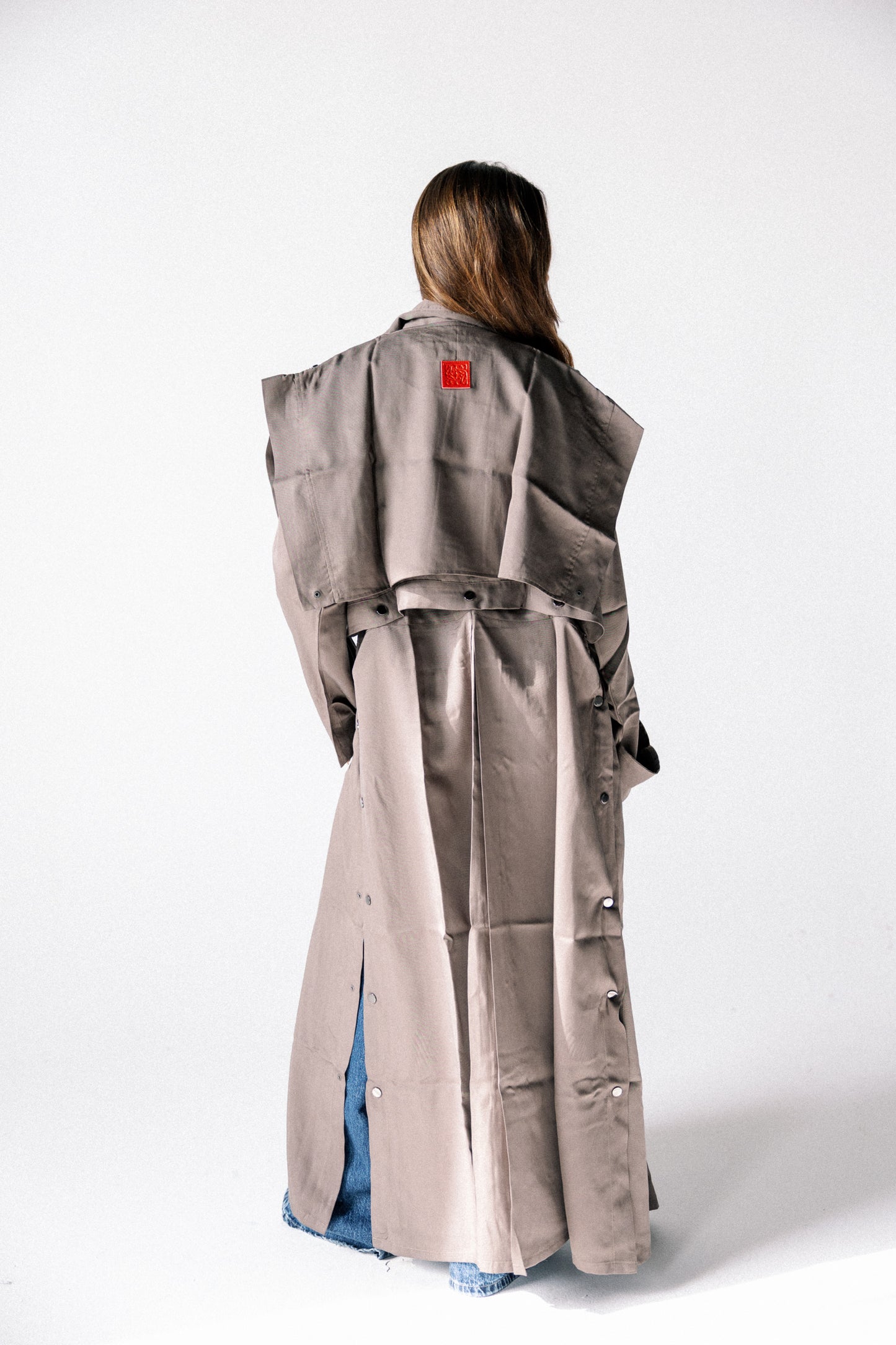 Jouzoor tensile coat in brown