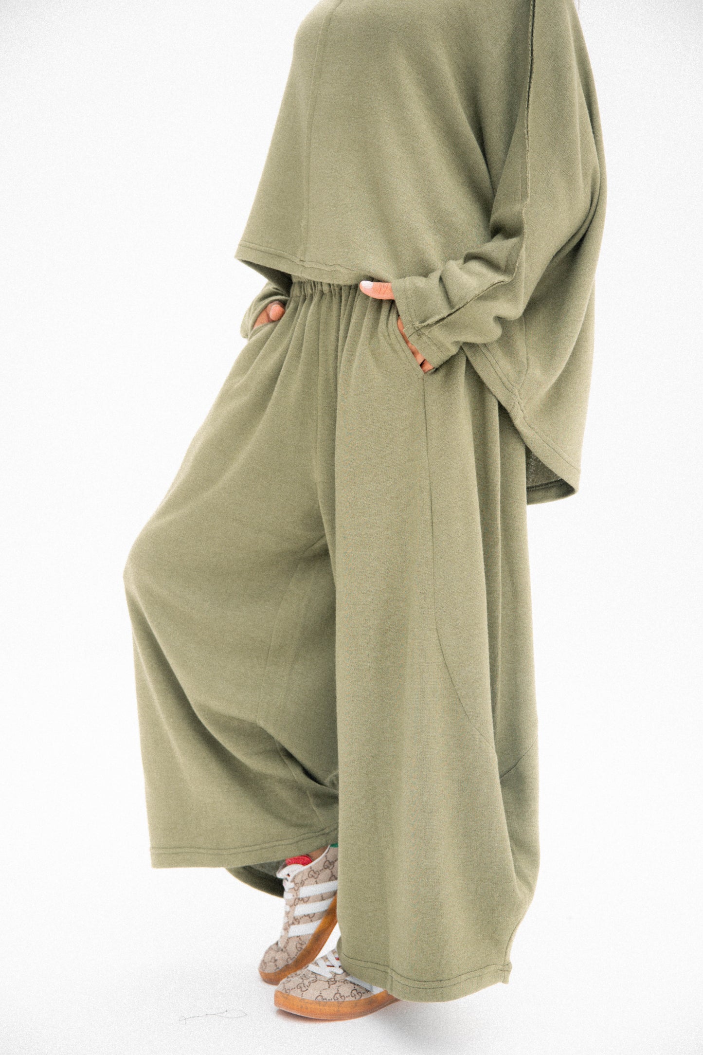 Signature wool set in lime green