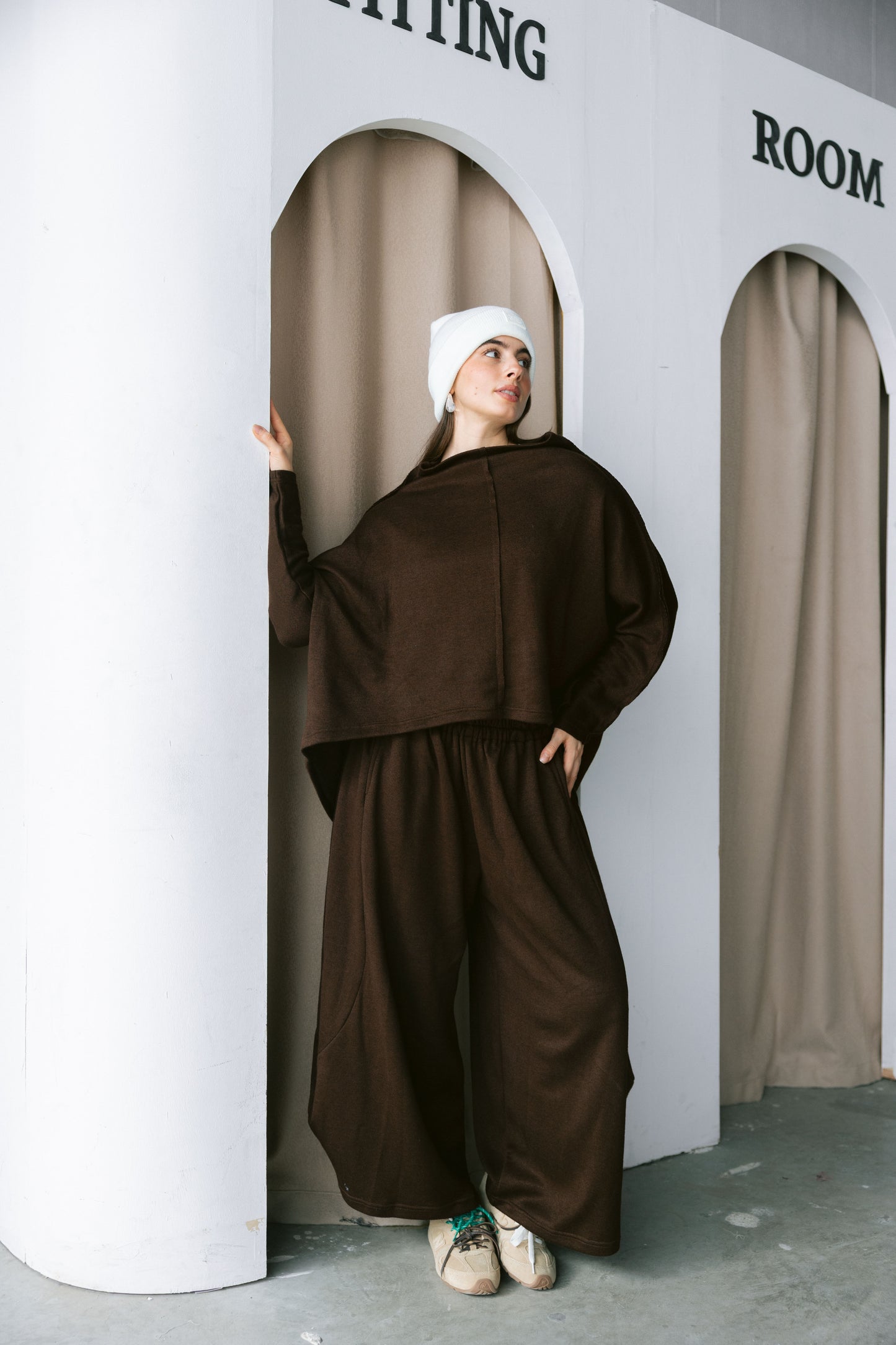 Signature wool set in brown