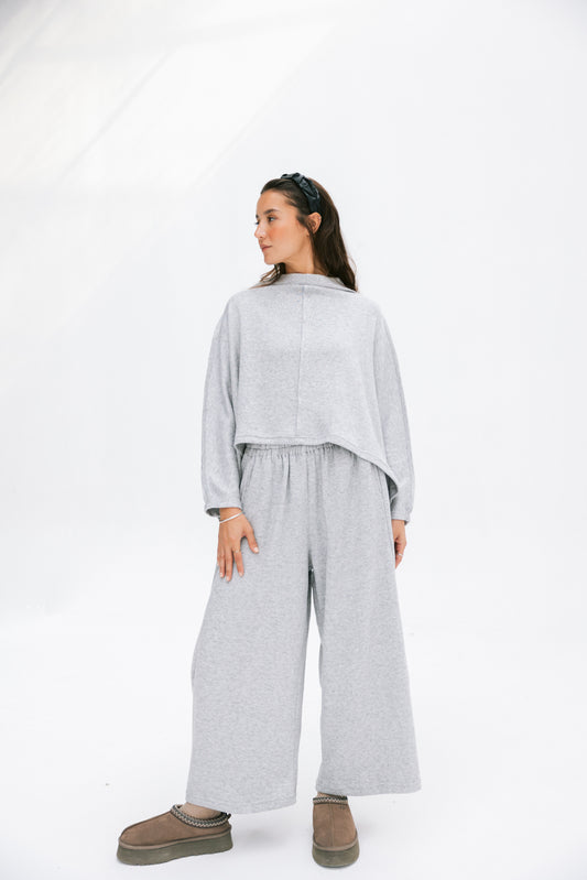 Signature wool set in grey