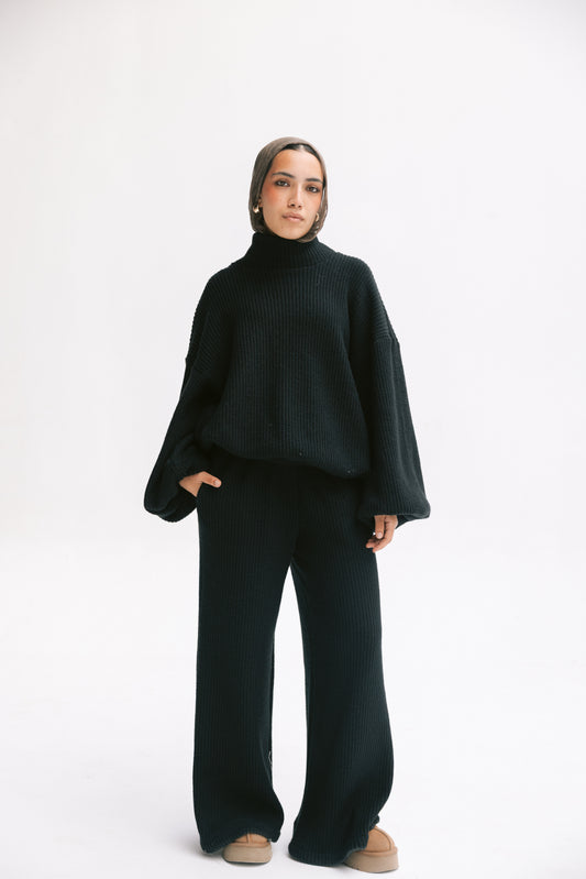 Elastic Knitted Set In Black