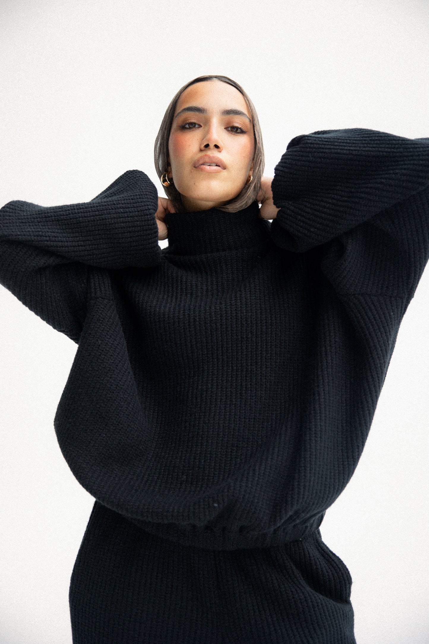 Elastic Knitted Set In Black