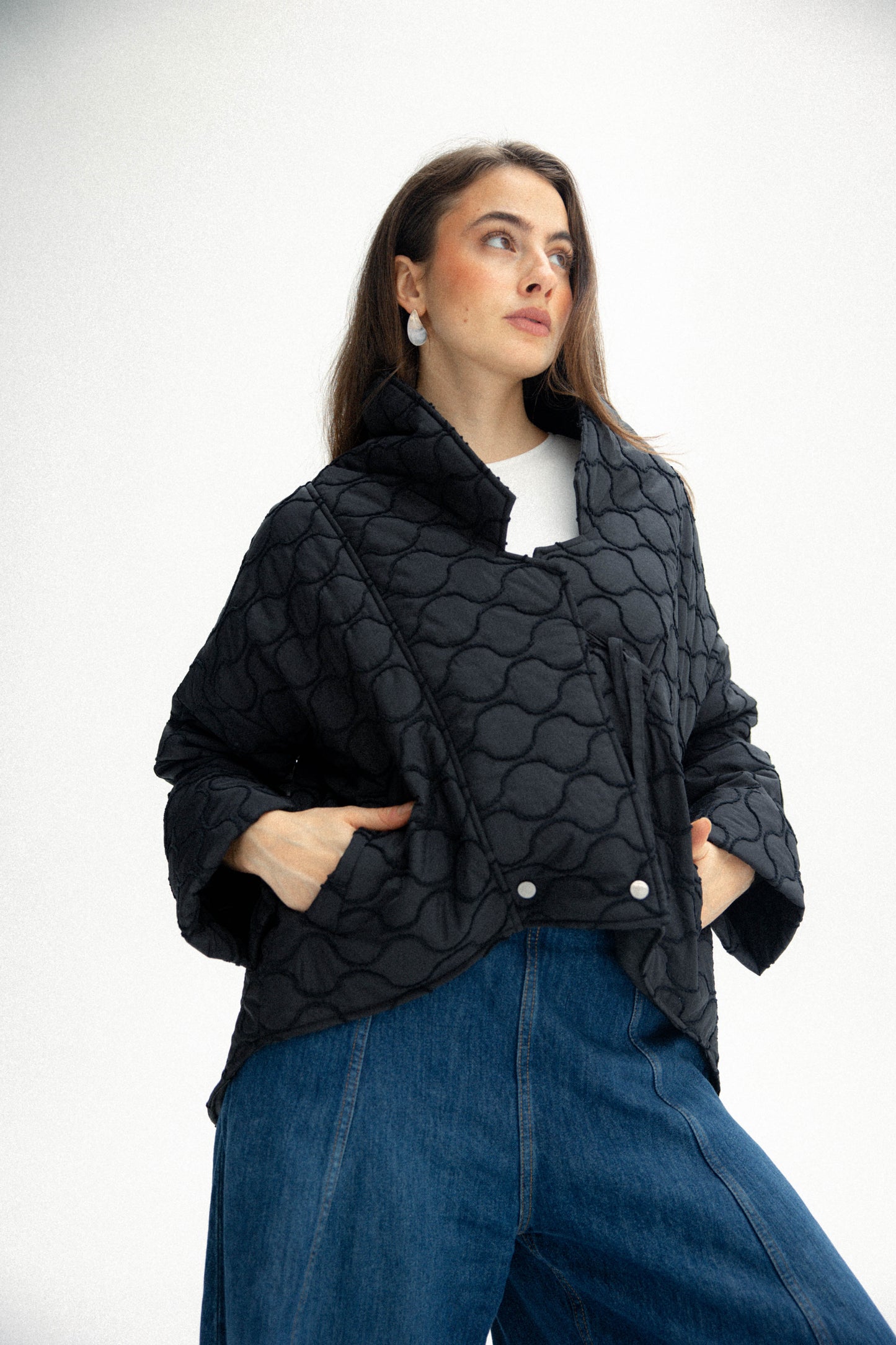 Collar puffer jacket in black