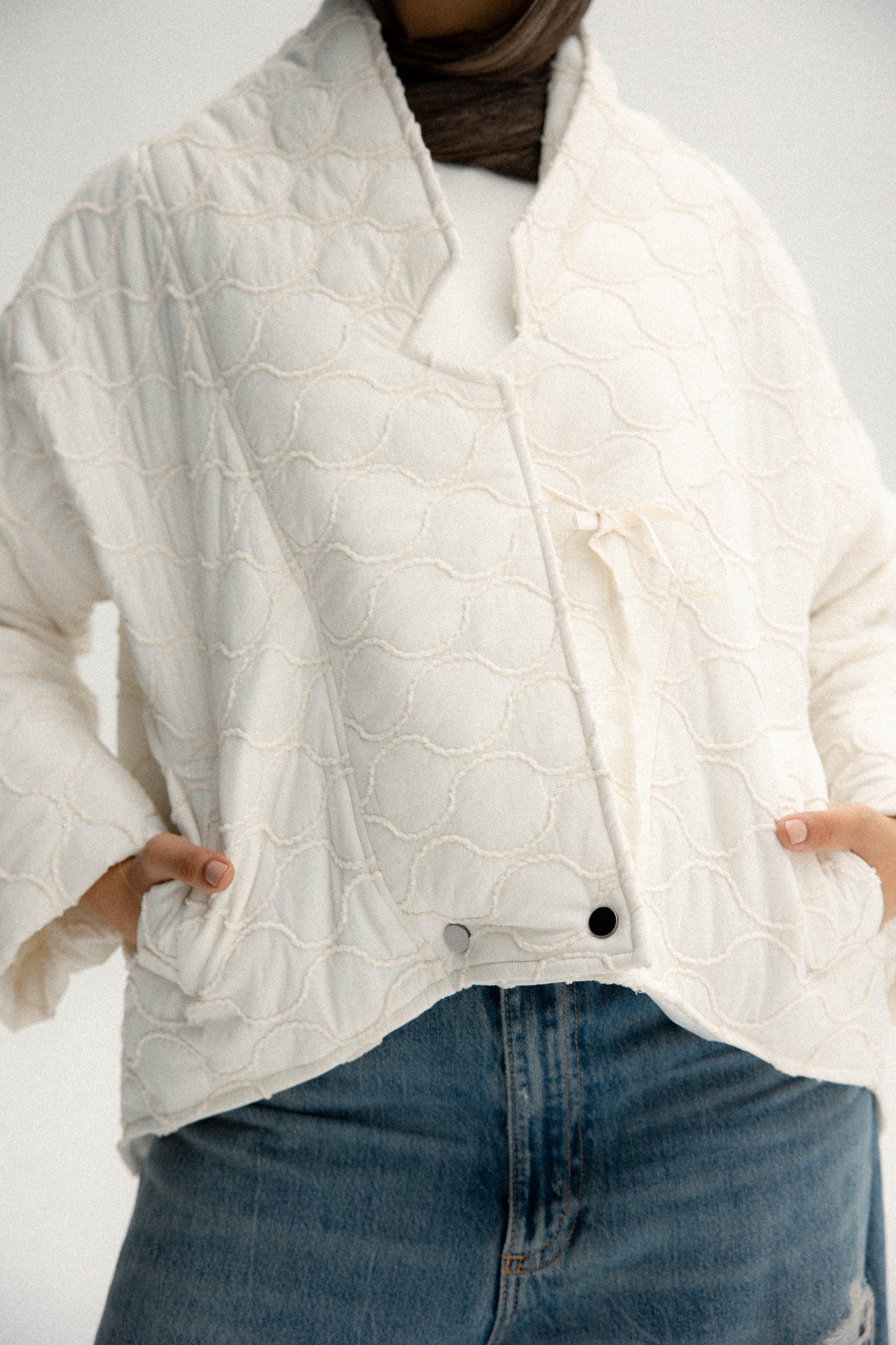 Collar puffer jacket in off-white