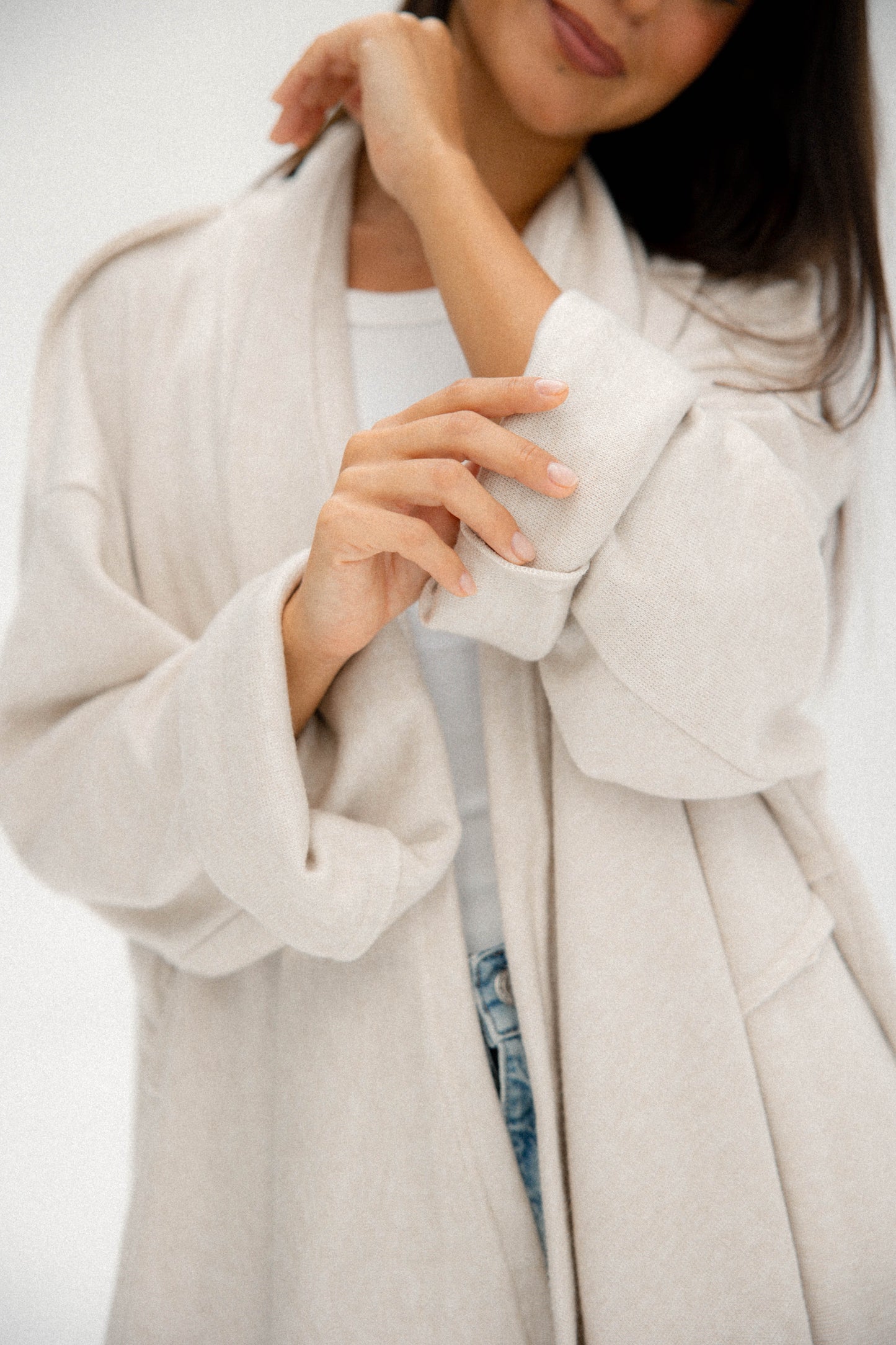 V kimono in off-white