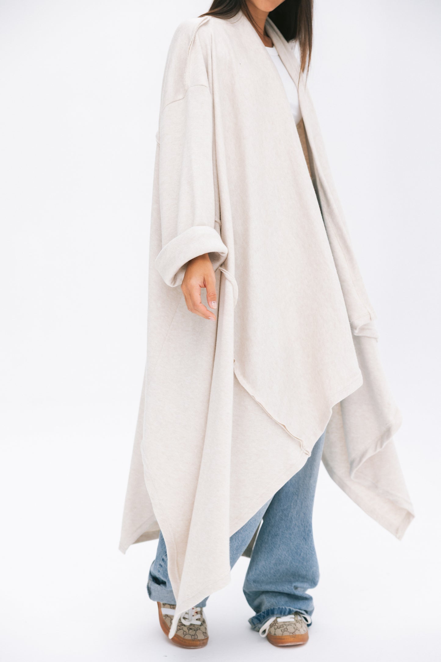 V kimono in off-white